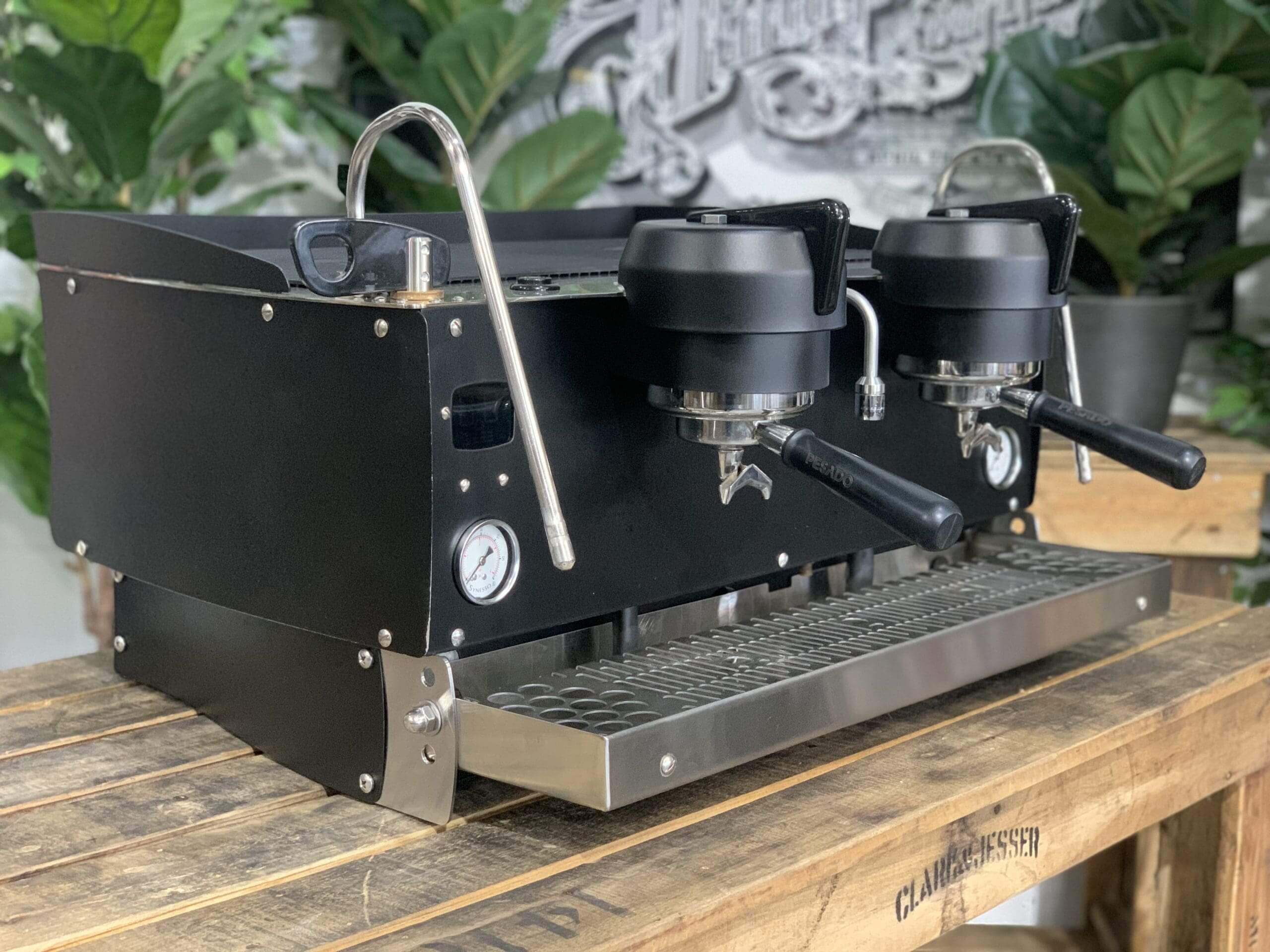 Synesso S200 2 Group Black - Used