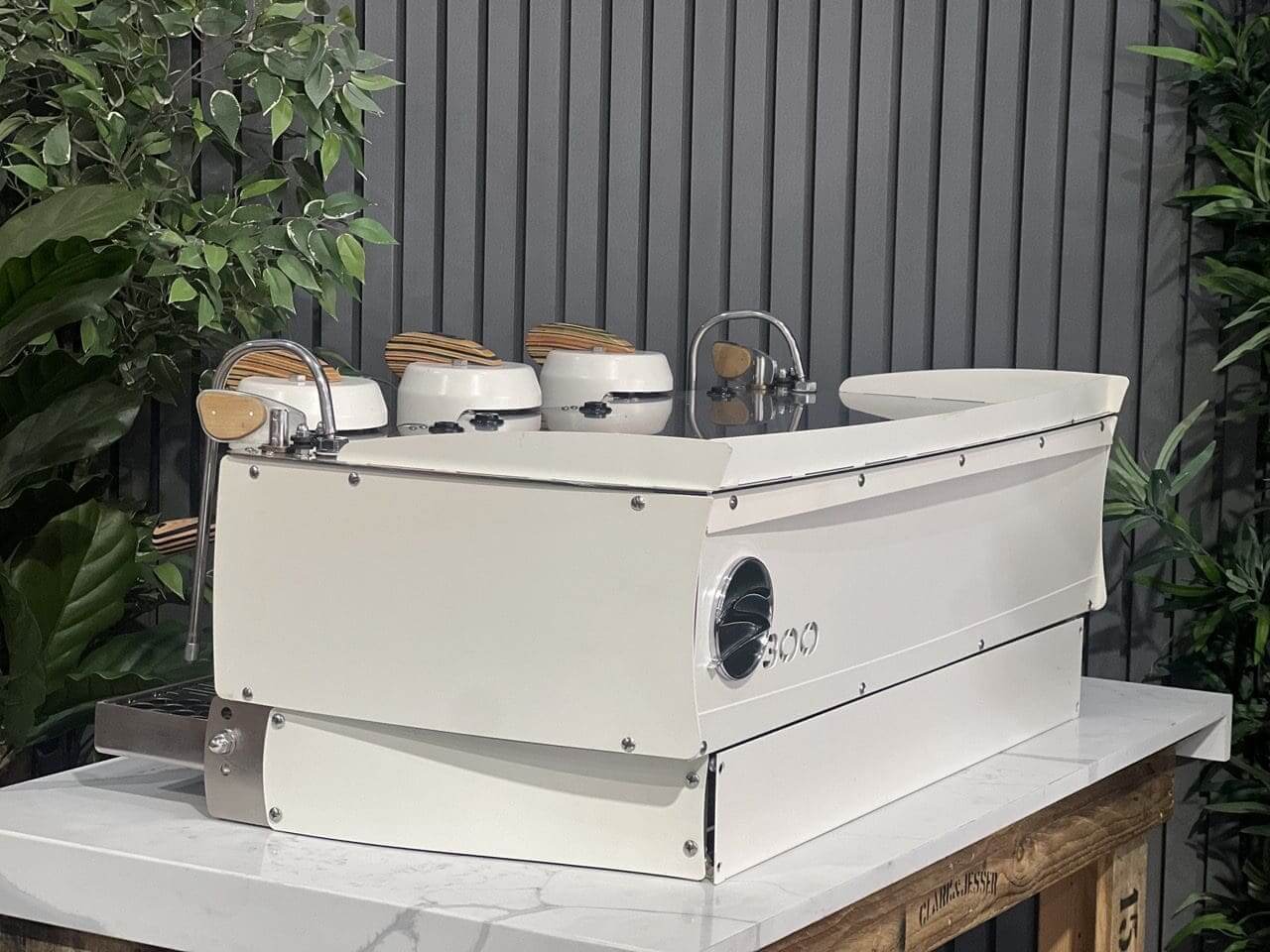 Synesso S300 3 Group White w. Timber Accents - Used