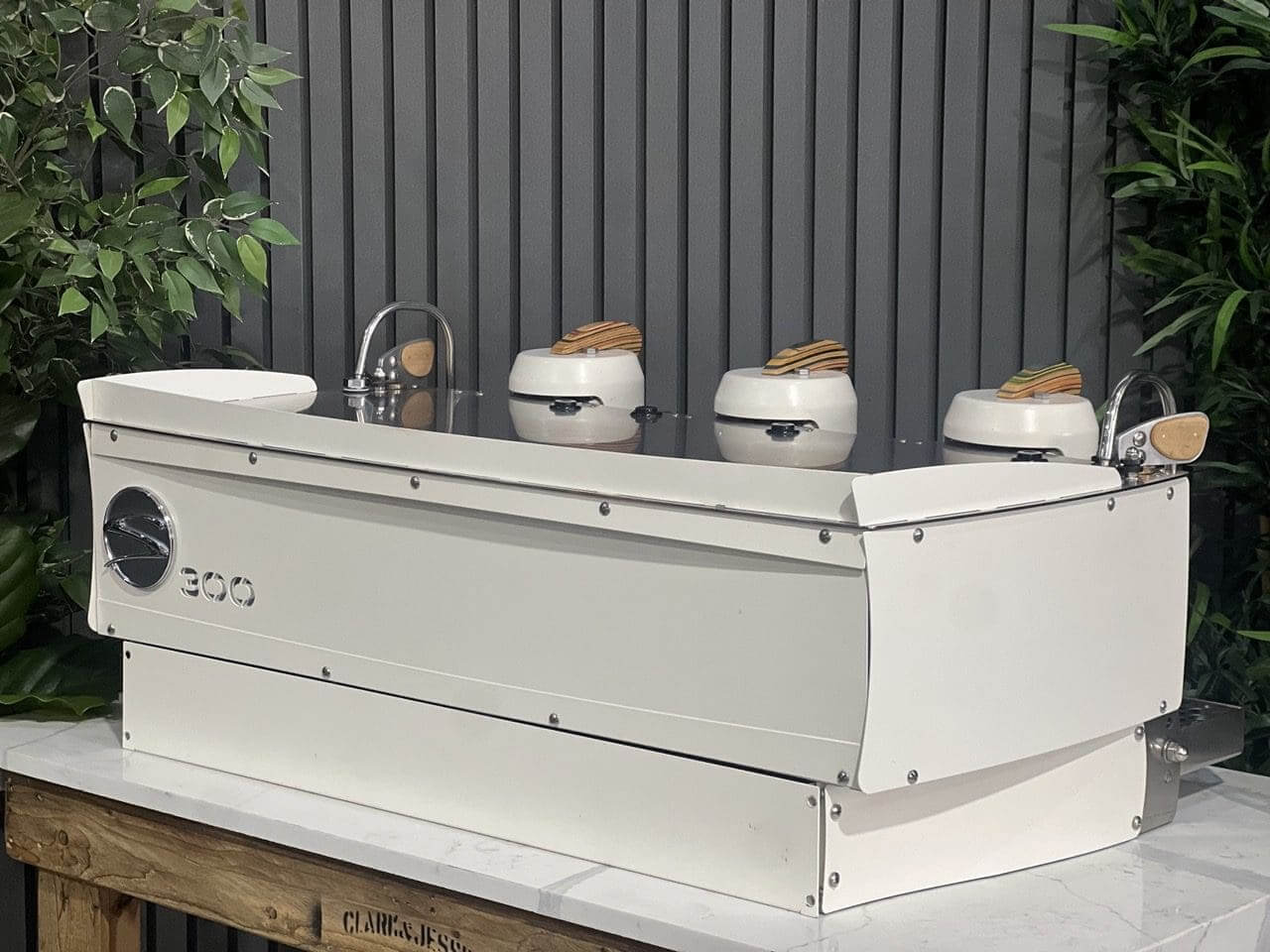 Synesso S300 3 Group White w. Timber Accents - Used