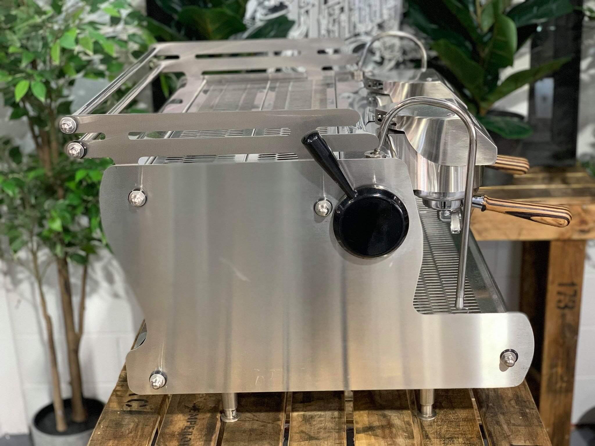 Synesso Sabre 2 Group Stainless Steel with Timber - Used