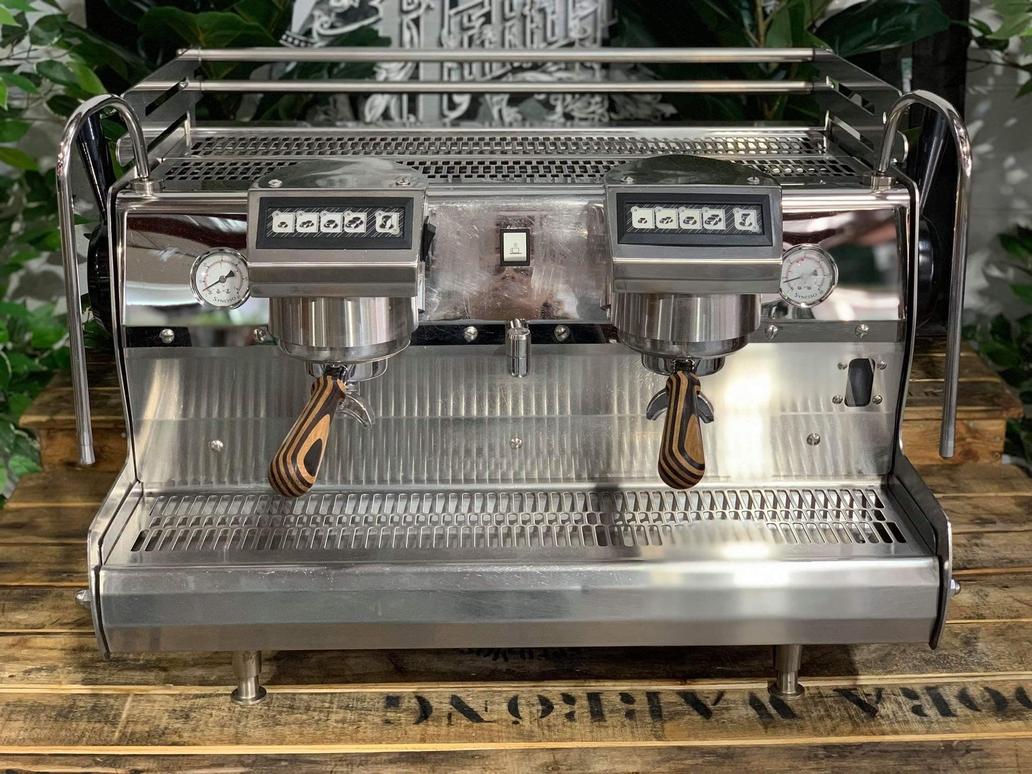 Synesso Sabre 2 Group Stainless Steel with Timber - Used
