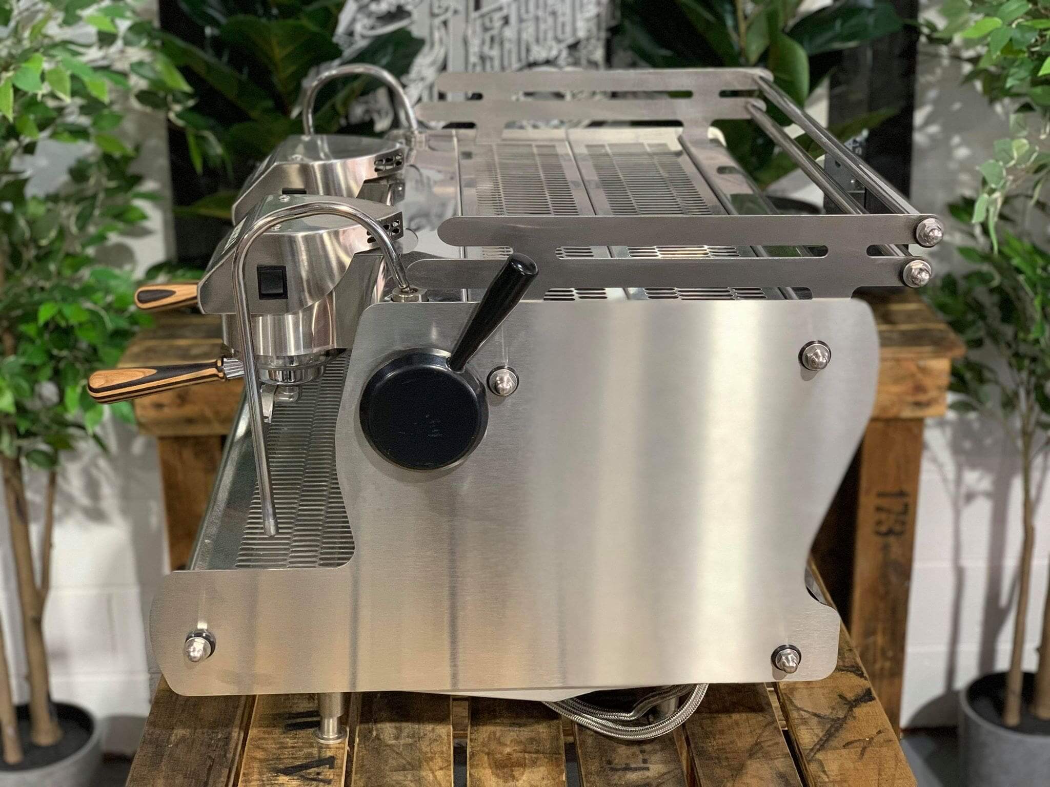 Synesso Sabre 2 Group Stainless Steel with Timber - Used