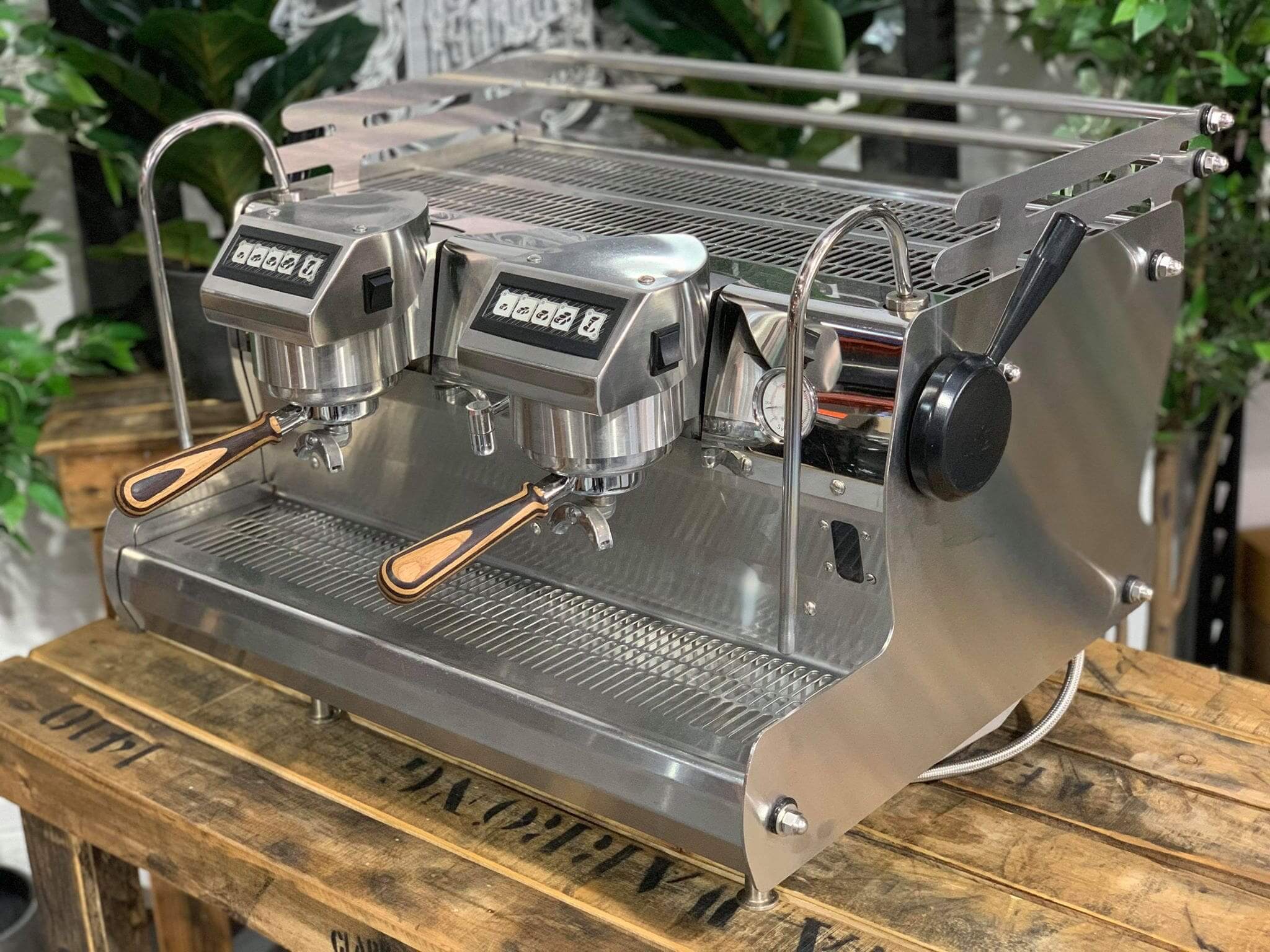 Synesso Sabre 2 Group Stainless Steel with Timber - Used