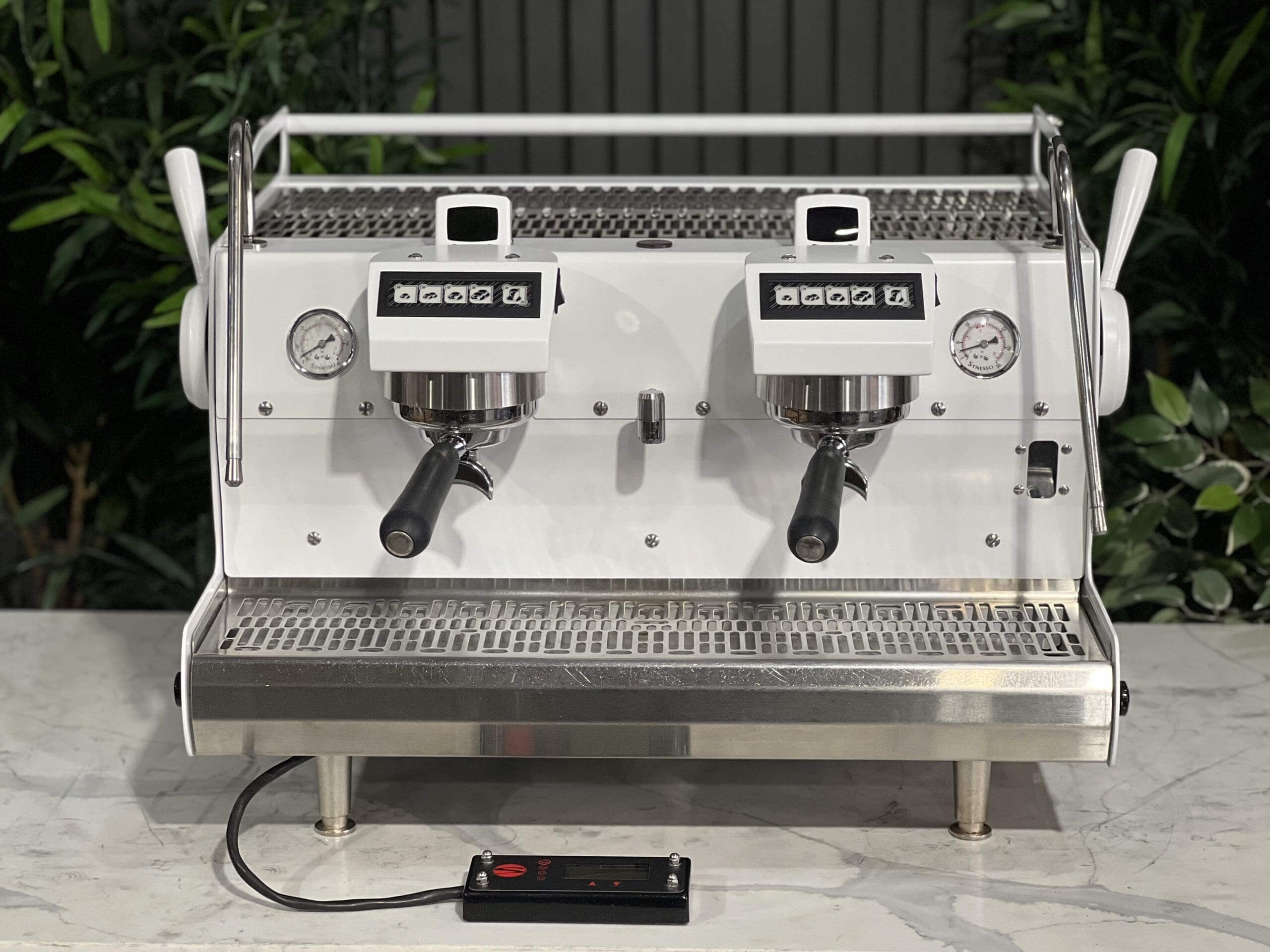 Synesso Sabre Pull Out PID 2 Group White - Used