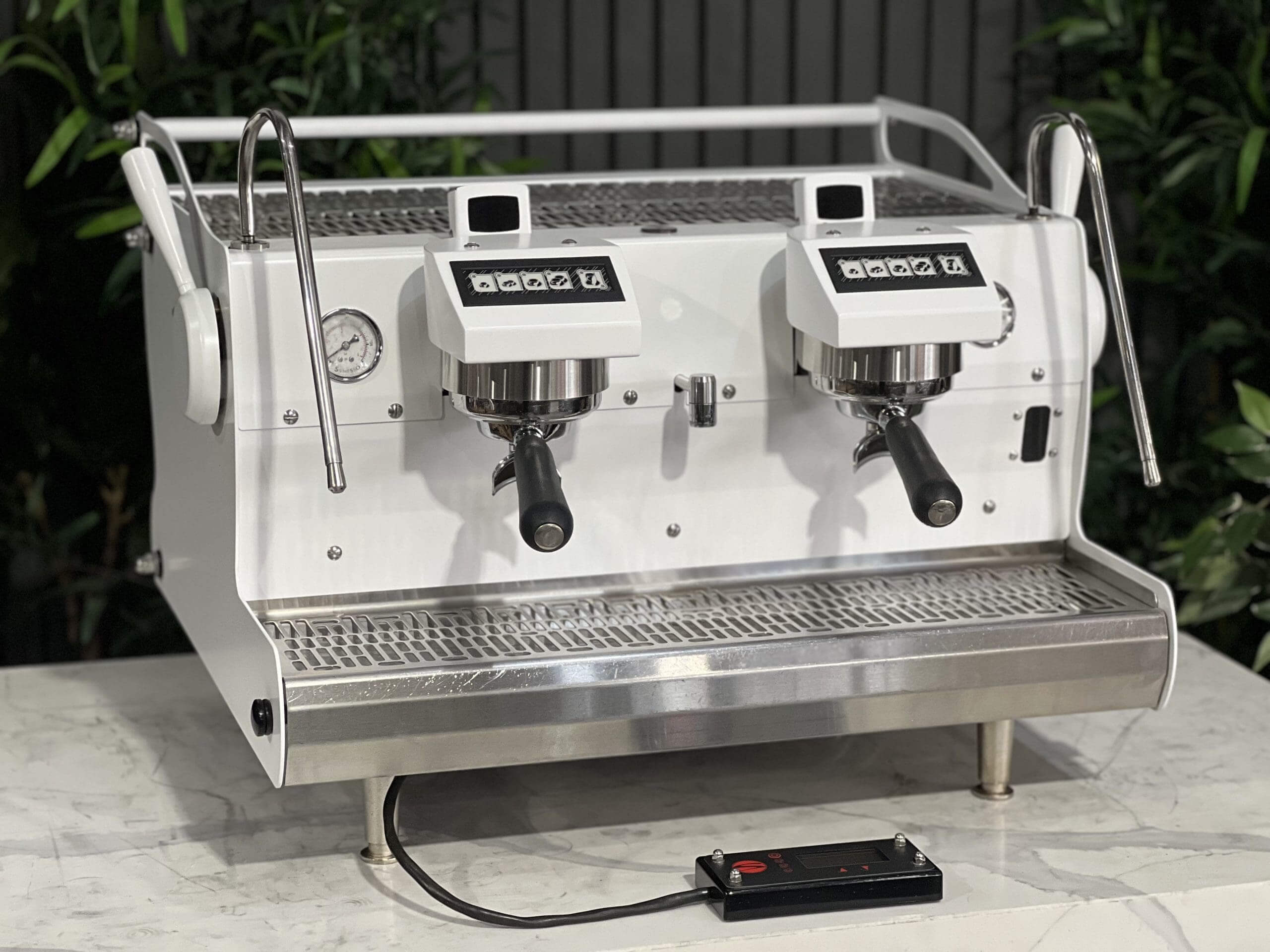 Synesso Sabre Pull Out PID 2 Group White - Used