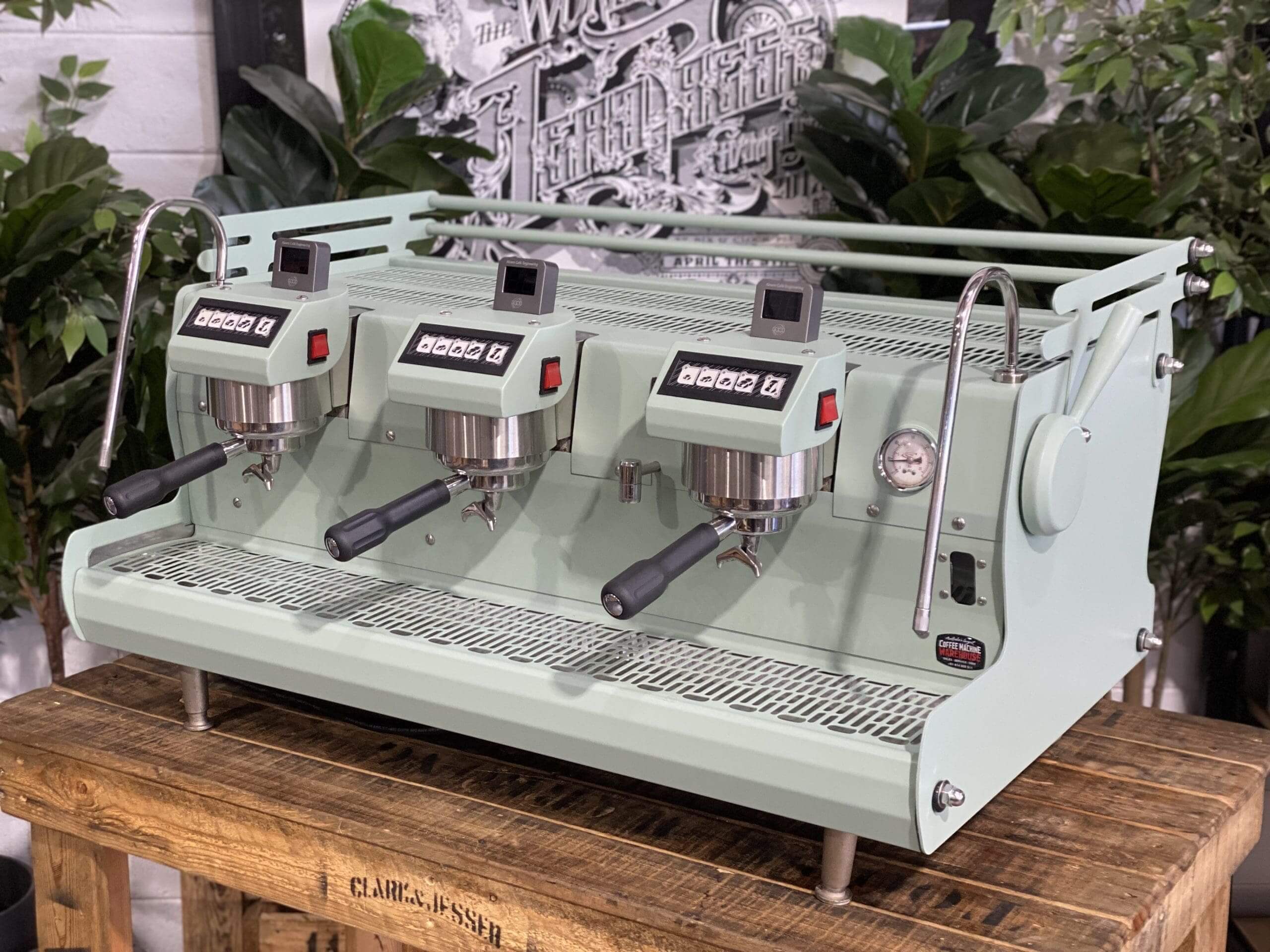 Synesso Sabre 3 Group W Shot Timers Sage Green Machine - Used