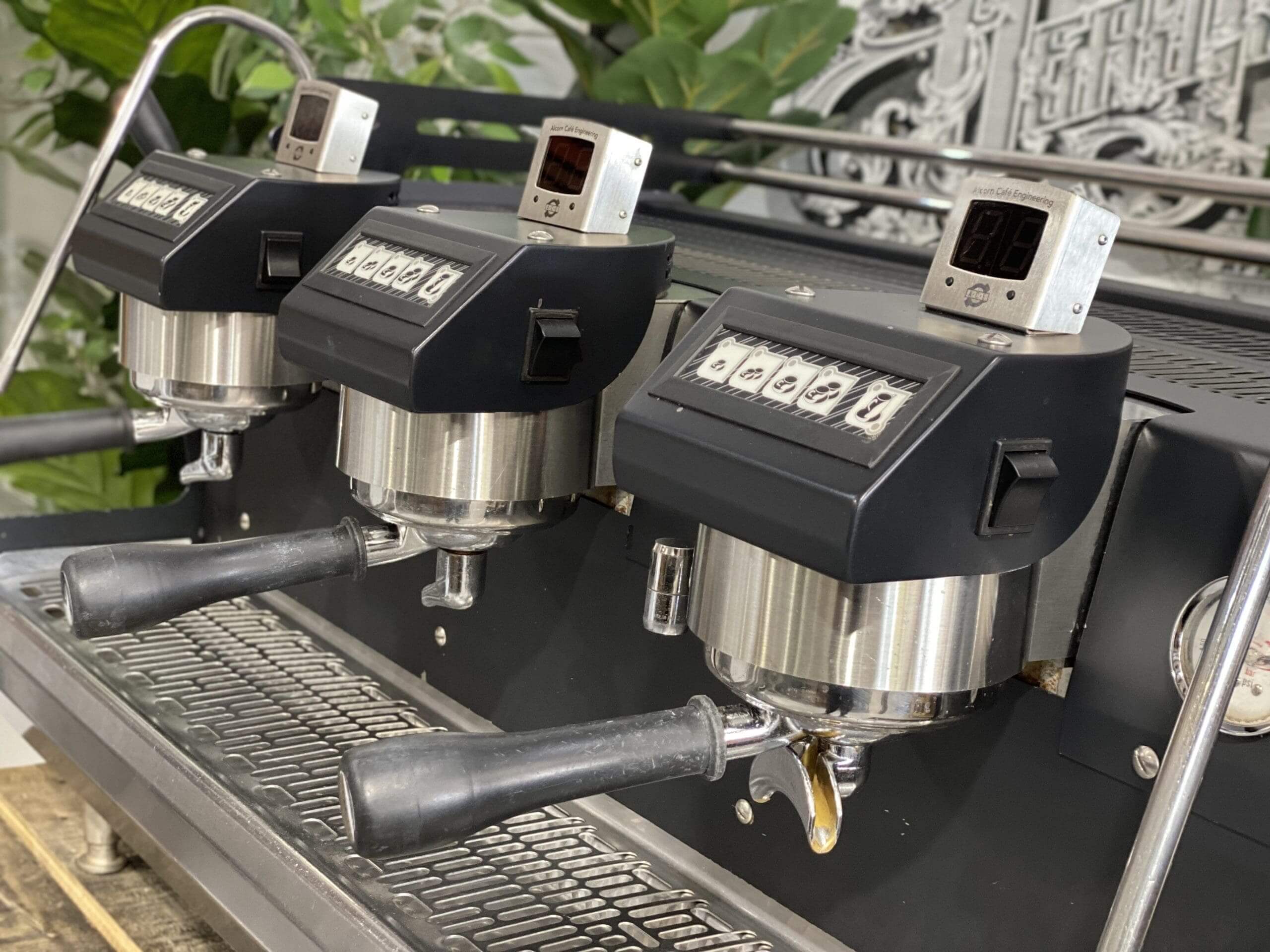 Synesso Sabre 3 Group W Shot Timers Black - Used