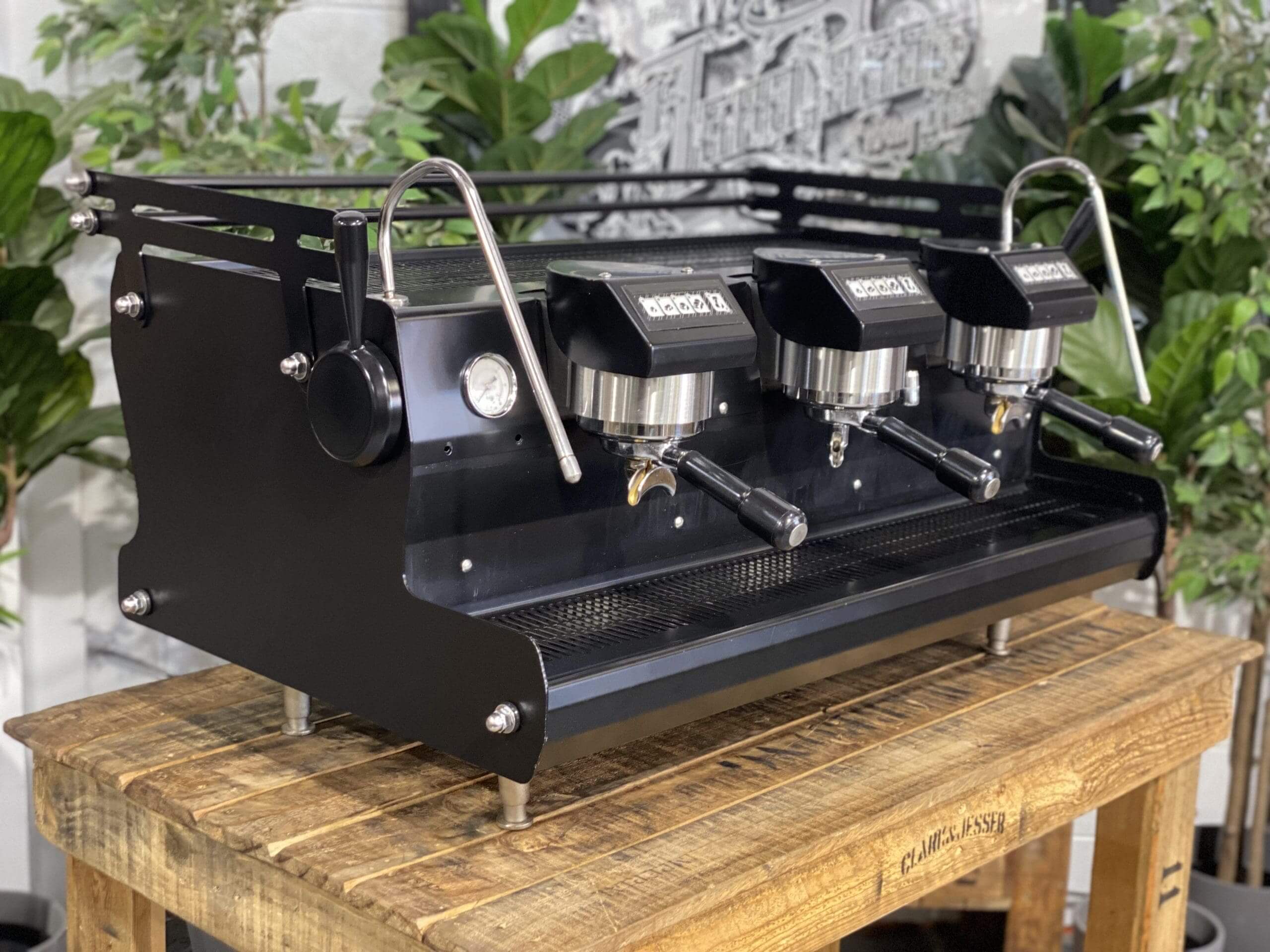 Synesso Sabre 3 Group Black - Used