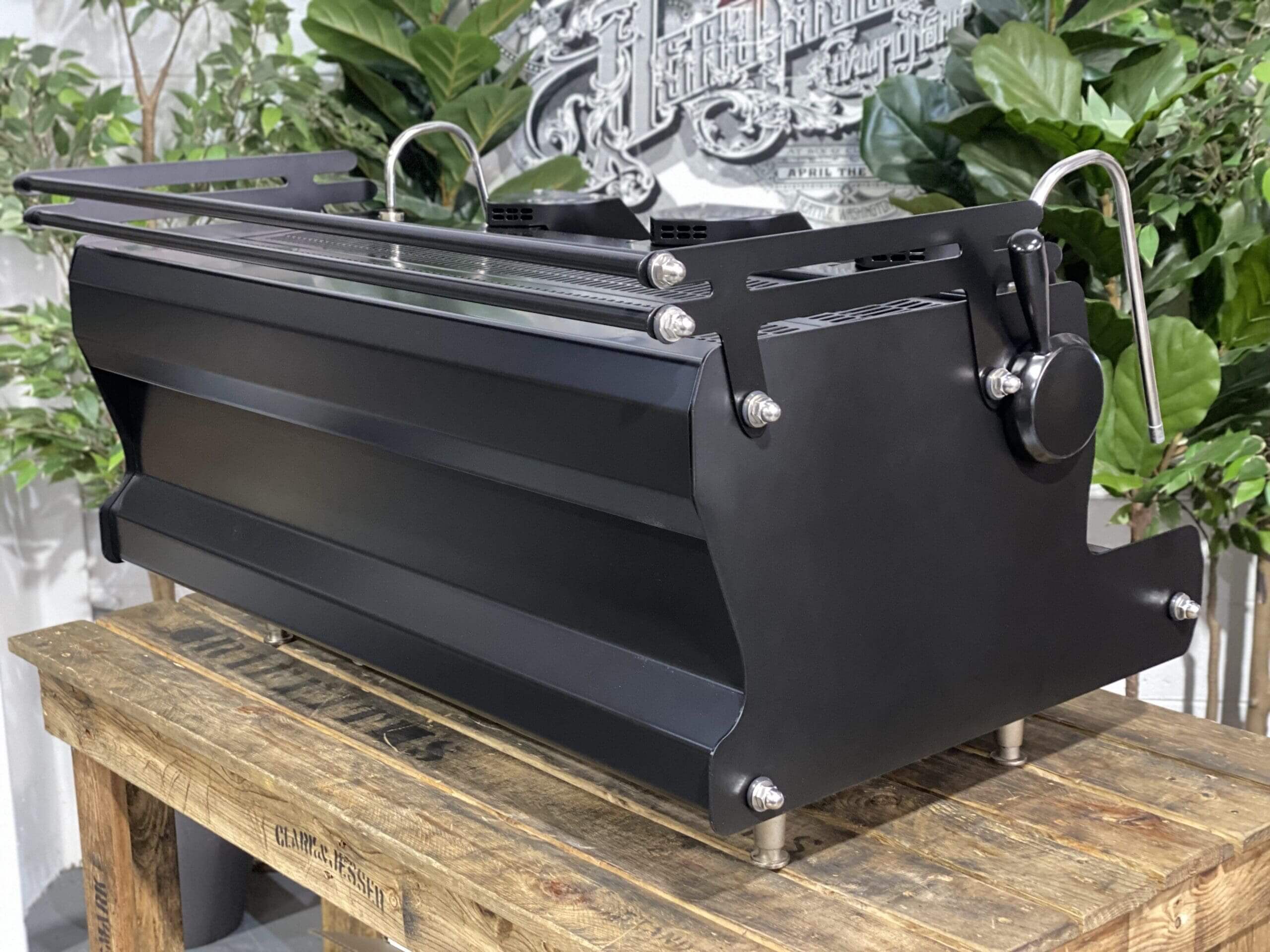 Synesso Sabre 3 Group Black & Bronze Handles - Used