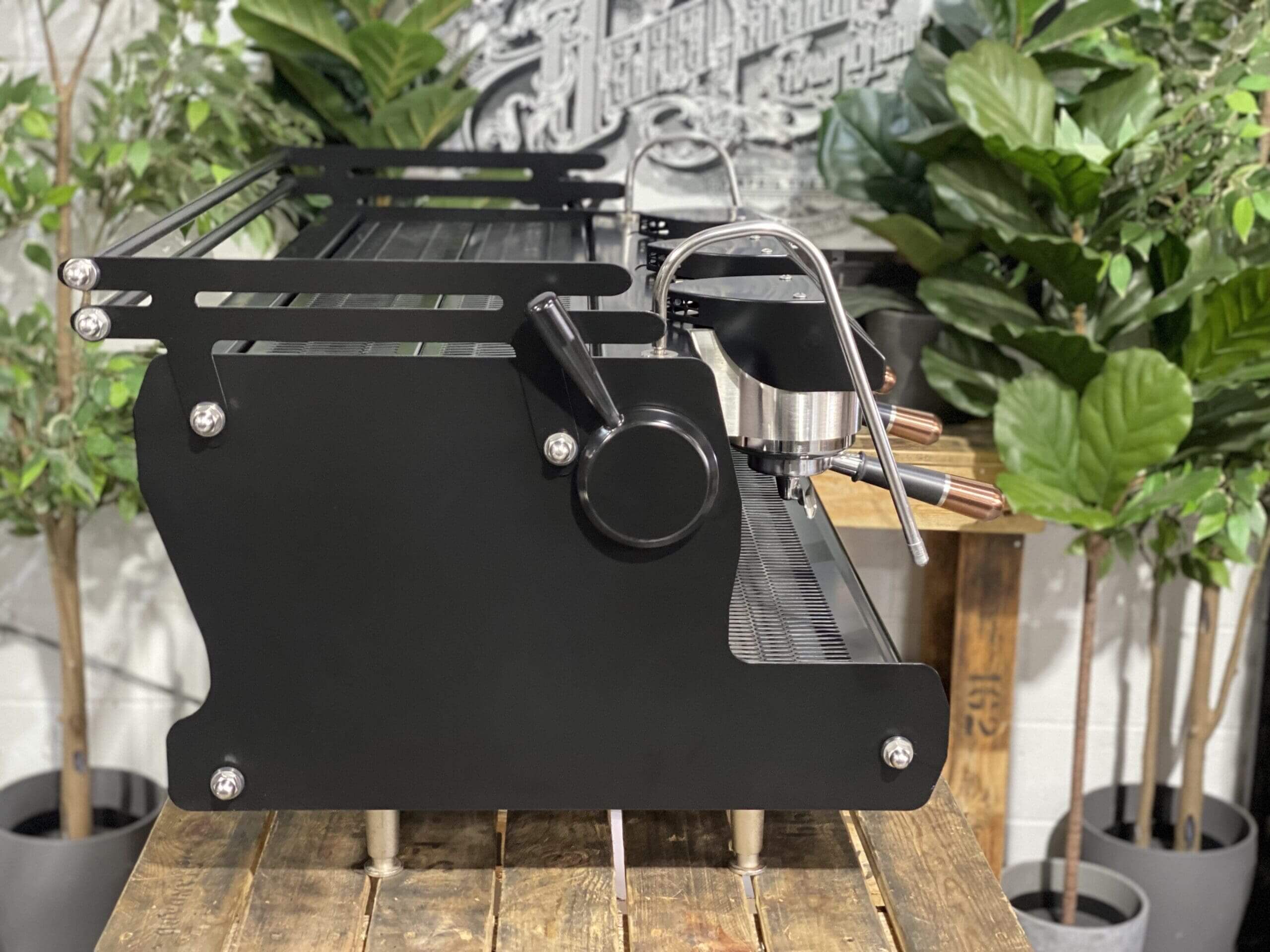 Synesso Sabre 3 Group Black & Bronze Handles - Used