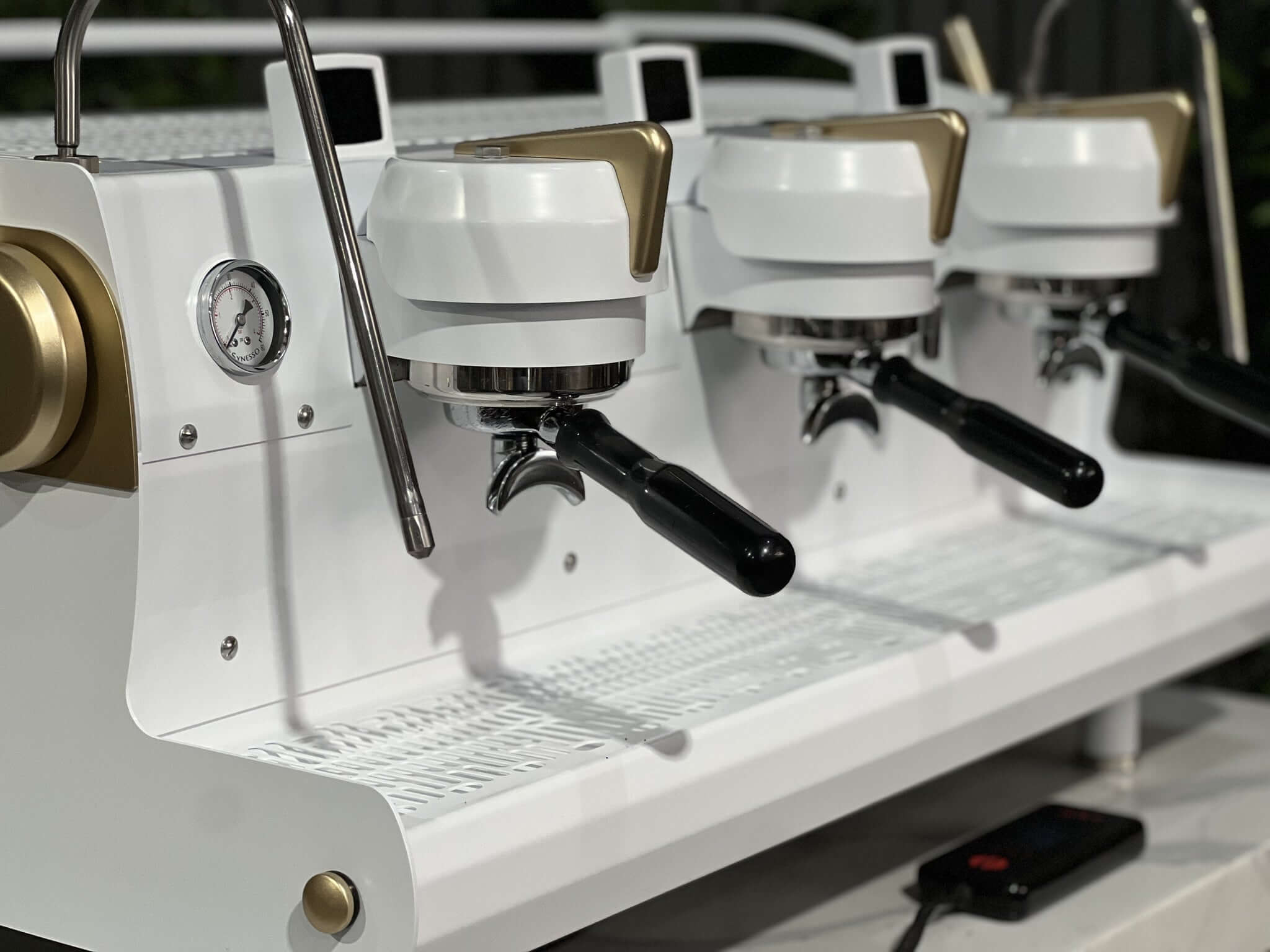 Synesso MVP 3 Group White & Gold - Used