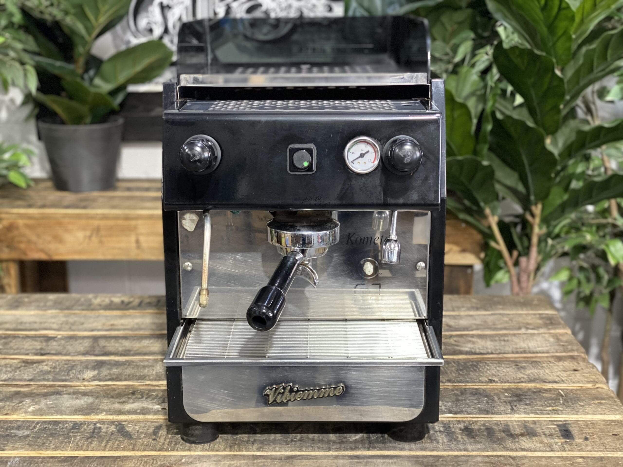 Vibiemme Kometa  Semi Automatic 1 Group Black Espresso Coffee Machine - Used