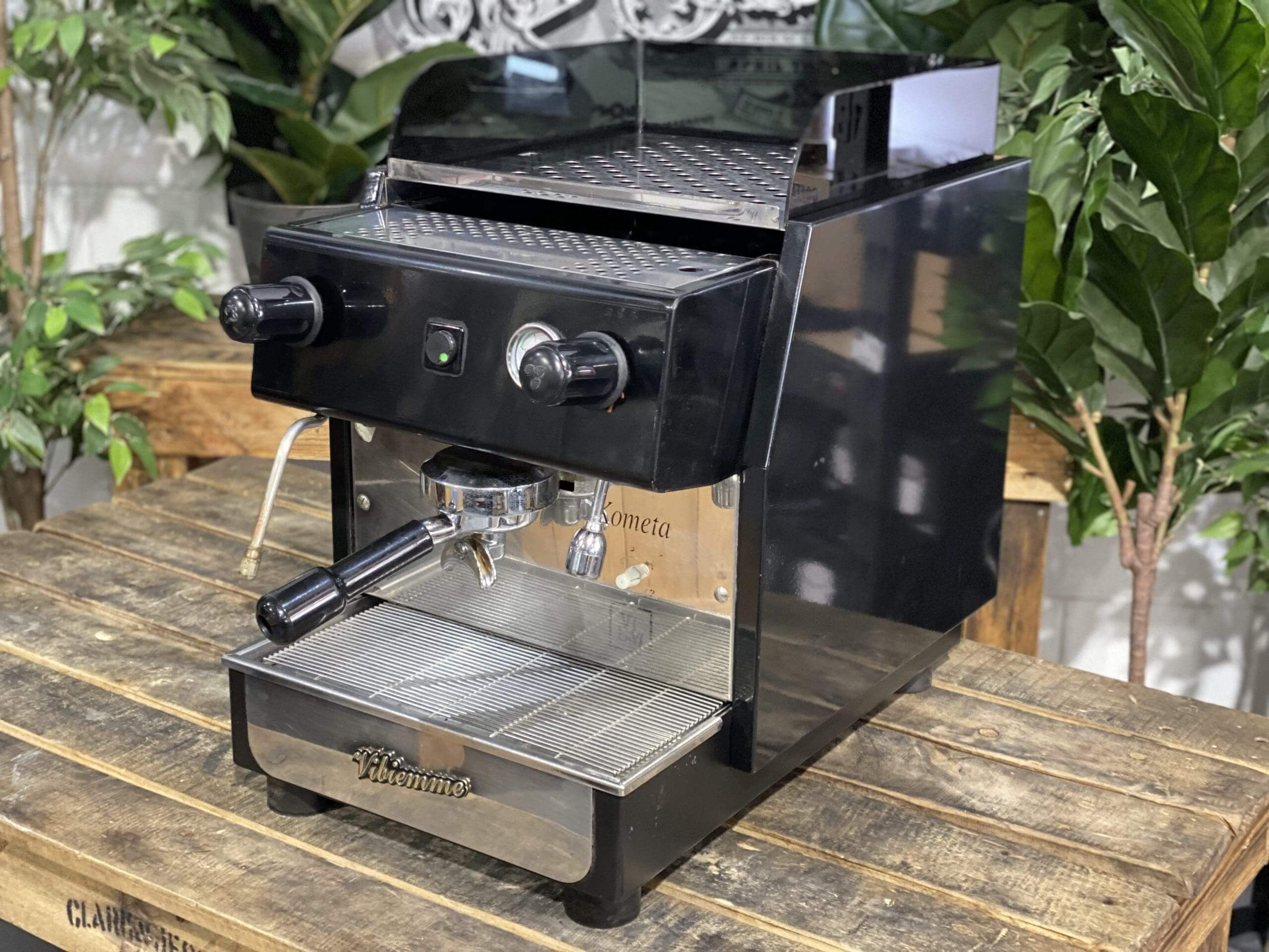 Vibiemme Kometa  Semi Automatic 1 Group Black Espresso Coffee Machine - Used