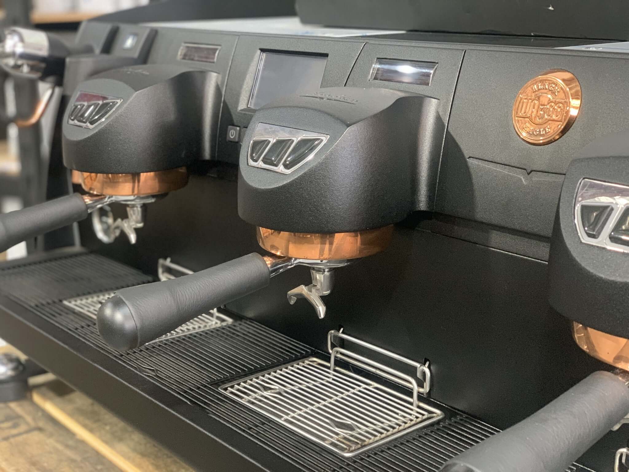 Victoria Arduino Black Eagle Gravimetric 3 Group Black & Copper