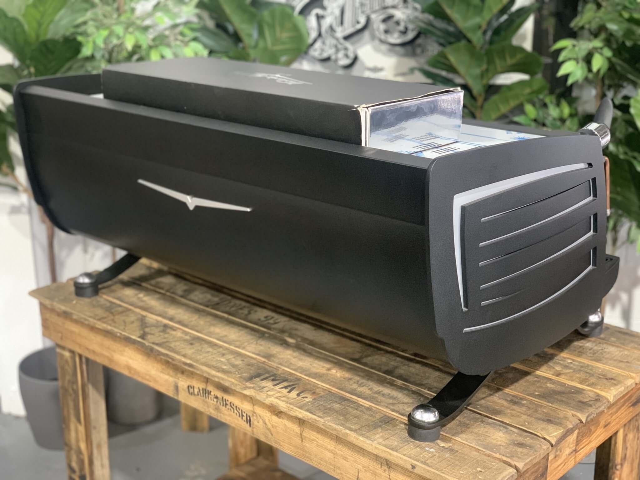 Victoria Arduino Black Eagle Gravimetric 3 Group Black & Copper