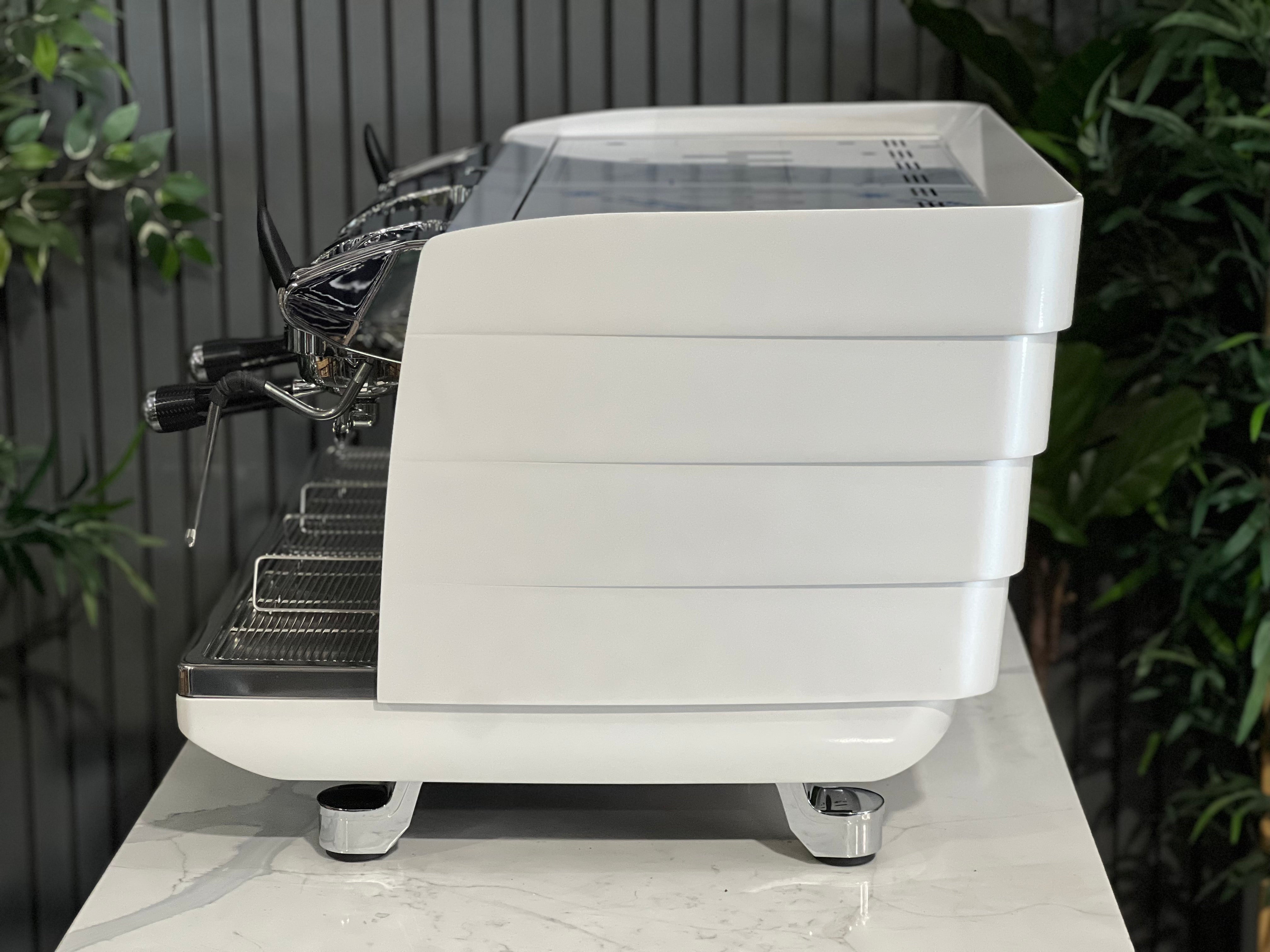 Victoria Arduino White Eagle Digit 2 Group Espresso Coffee Machine White & Stainless Brand New