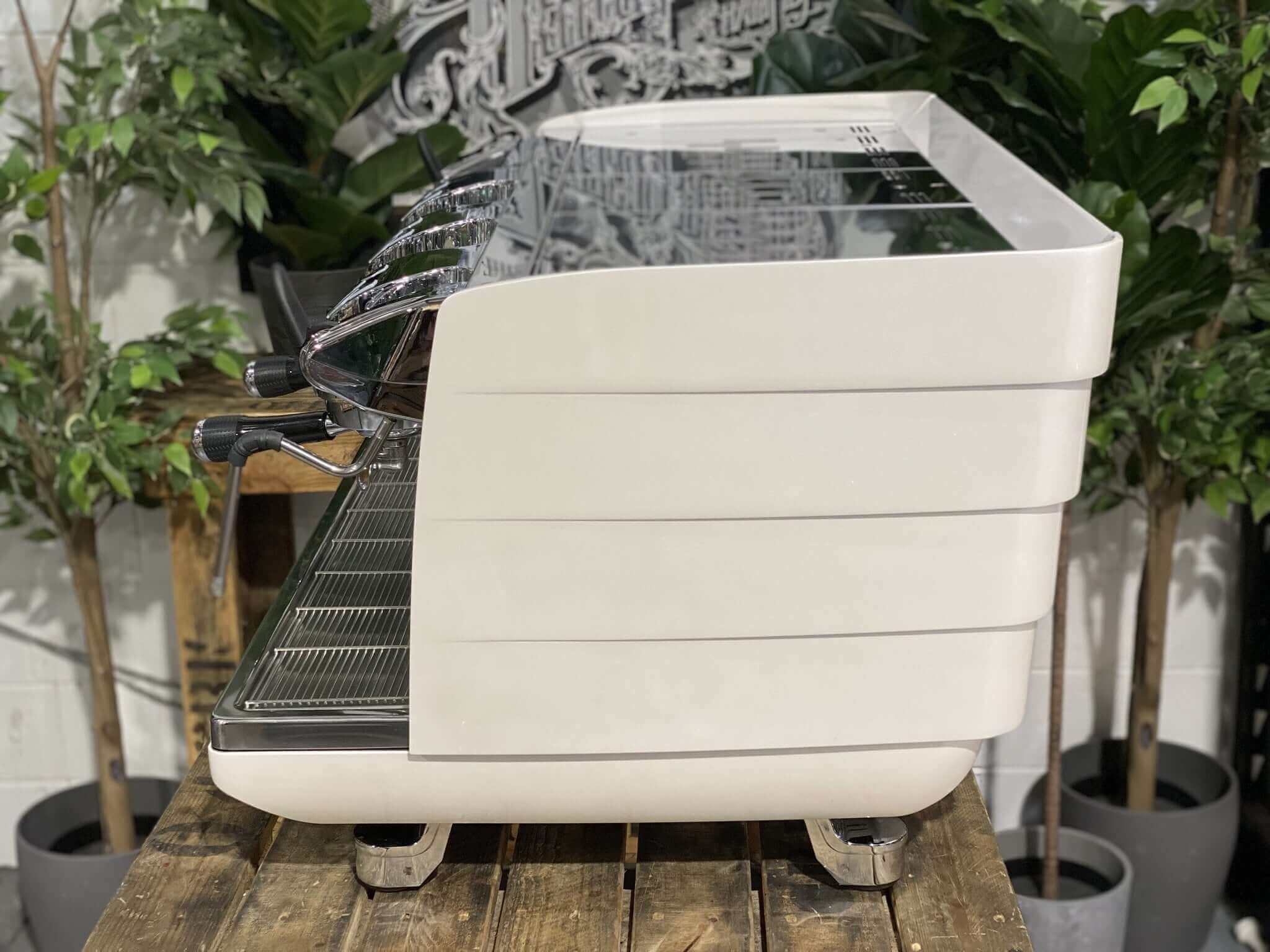 Victoria Arduino White Eagle T3 3 Group White / Stainless - Used