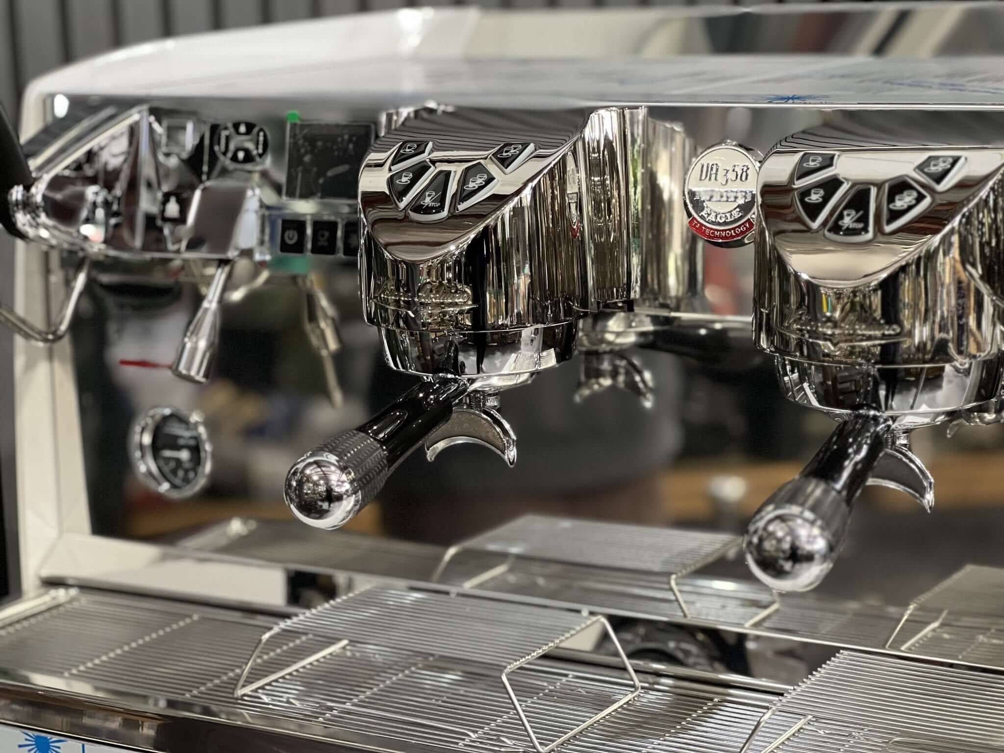 Victoria Arduino White Eagle 2 Group White & Stainless - Used