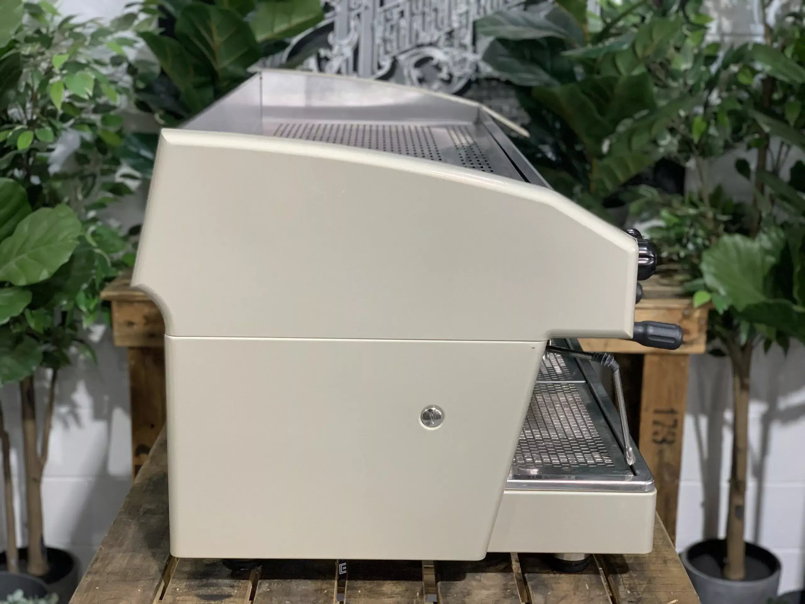 Wega Atlas 3 Group Sand - Used