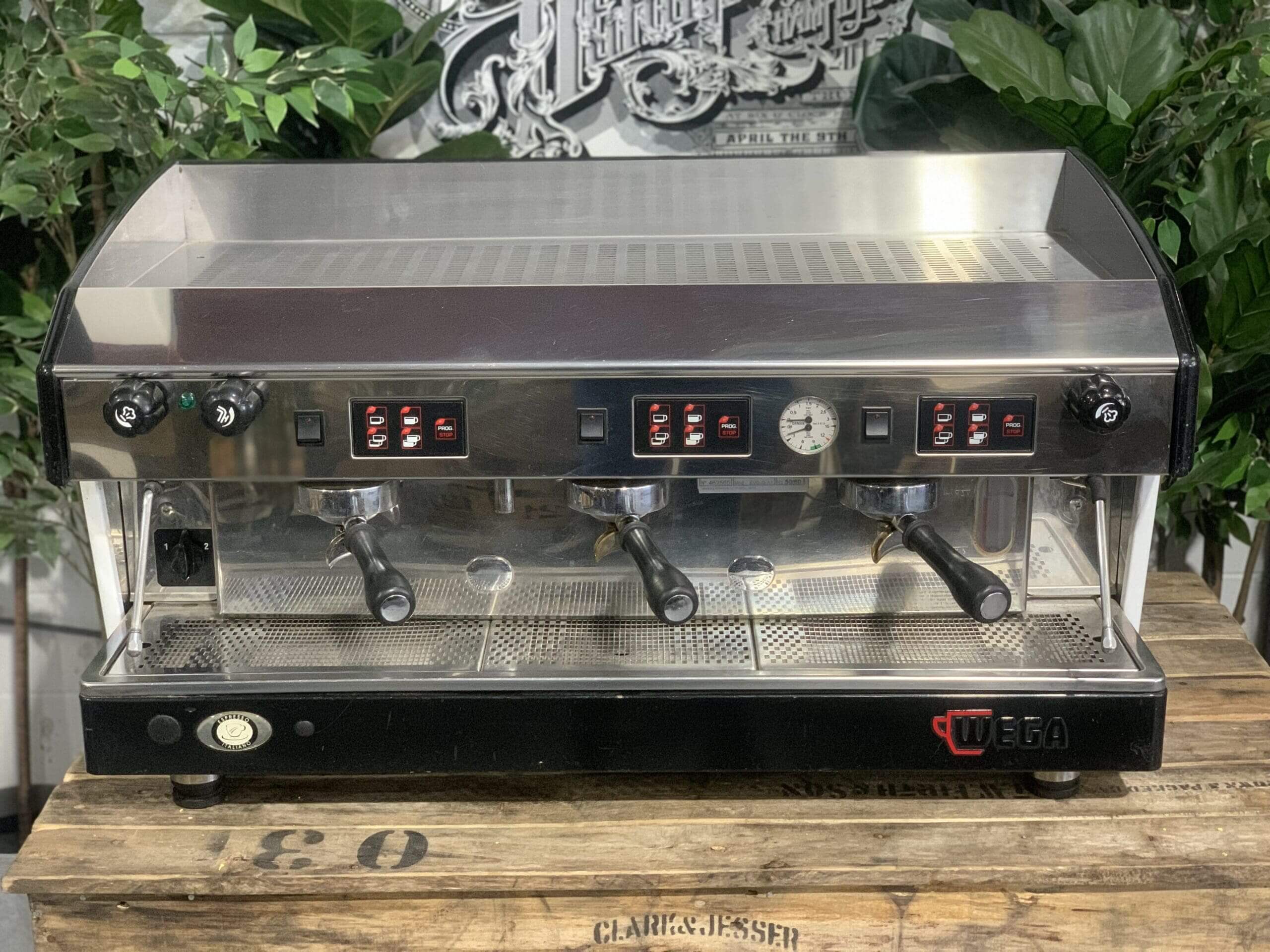 Wega Atlas 3 Group Black & White - Used