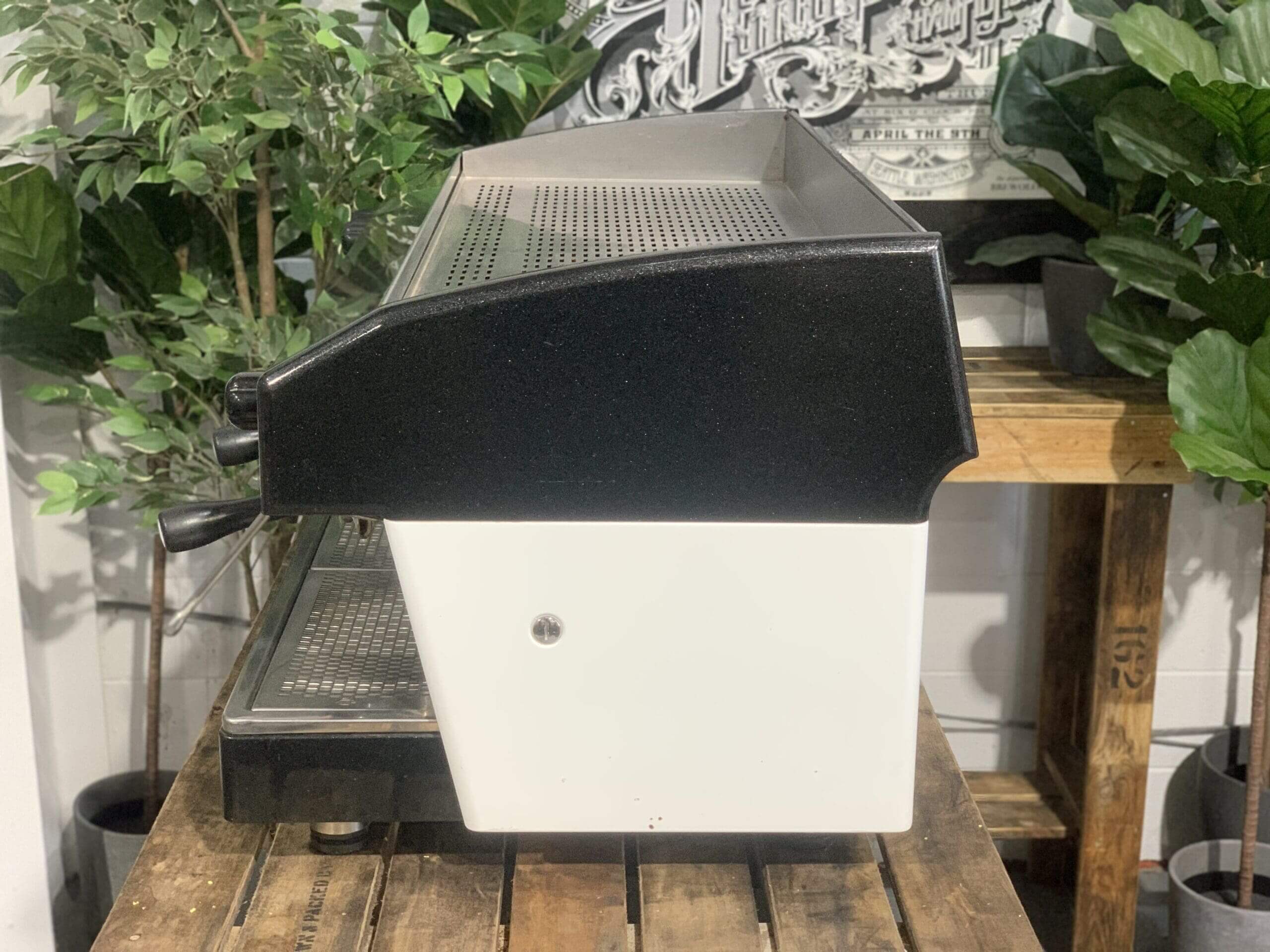 Wega Atlas 3 Group Black & White - Used