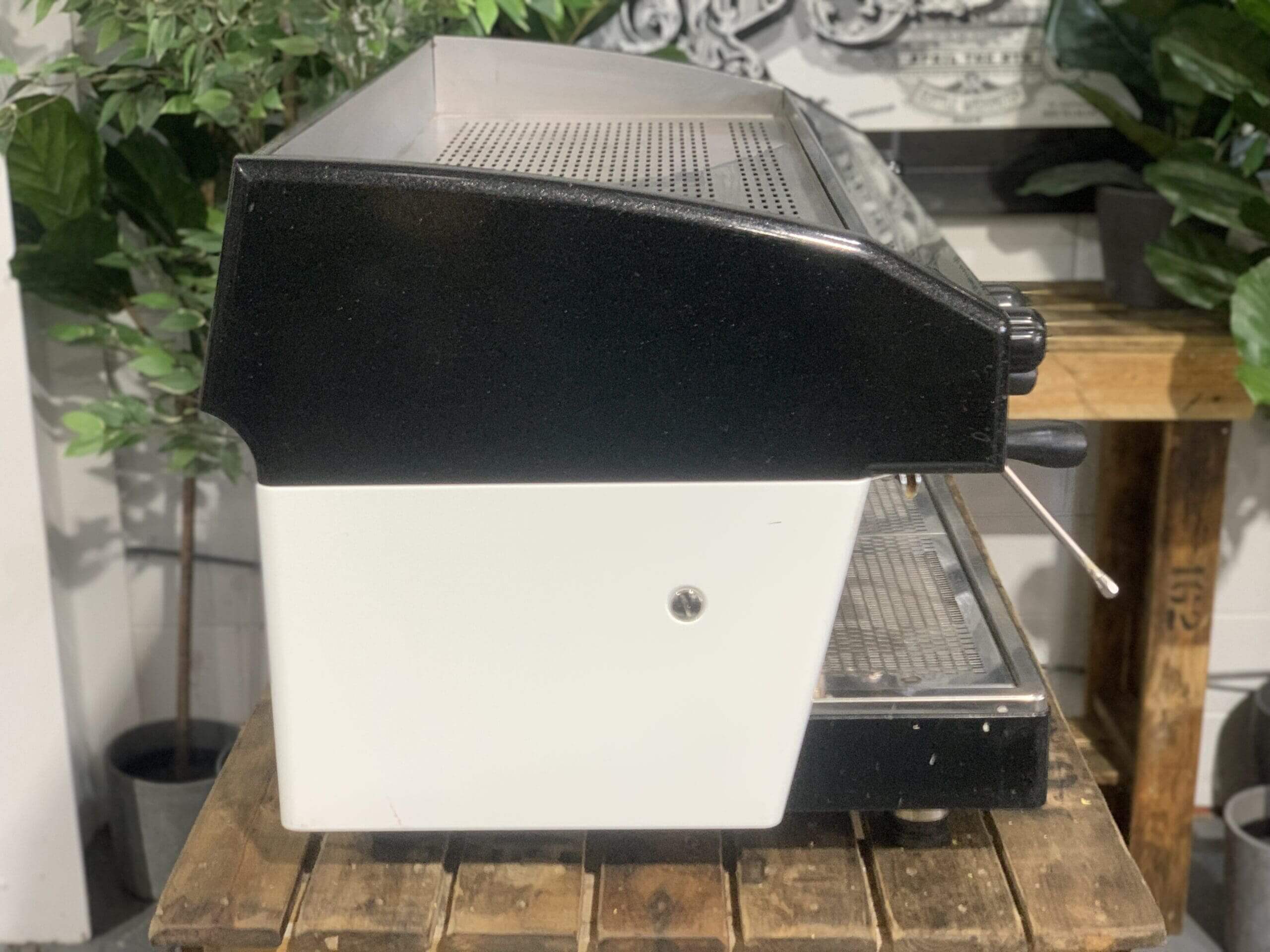 Wega Atlas 3 Group Black & White - Used