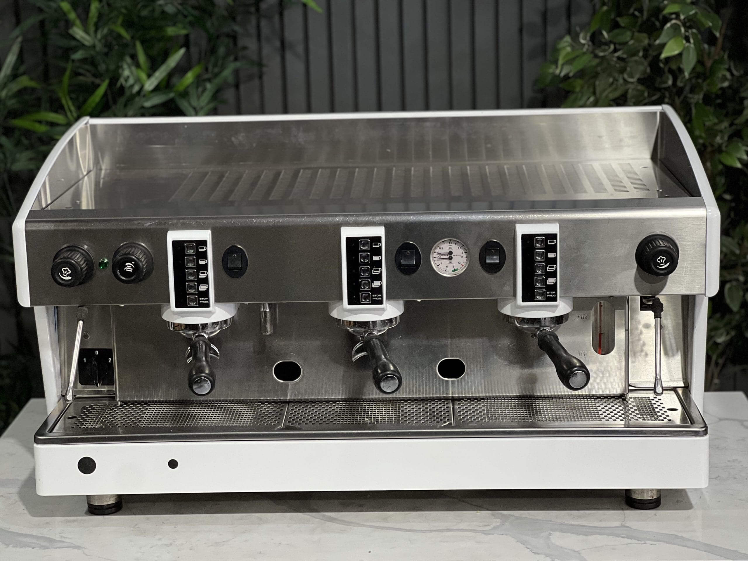 Wega Atlas EVD 3 Group White - Used