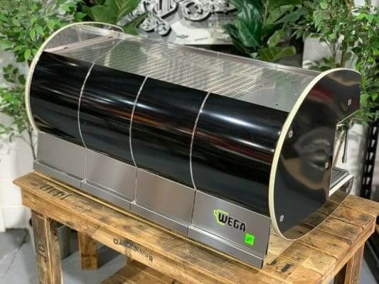 Wega Concept 3 Group Black with Black Splash Back - Used