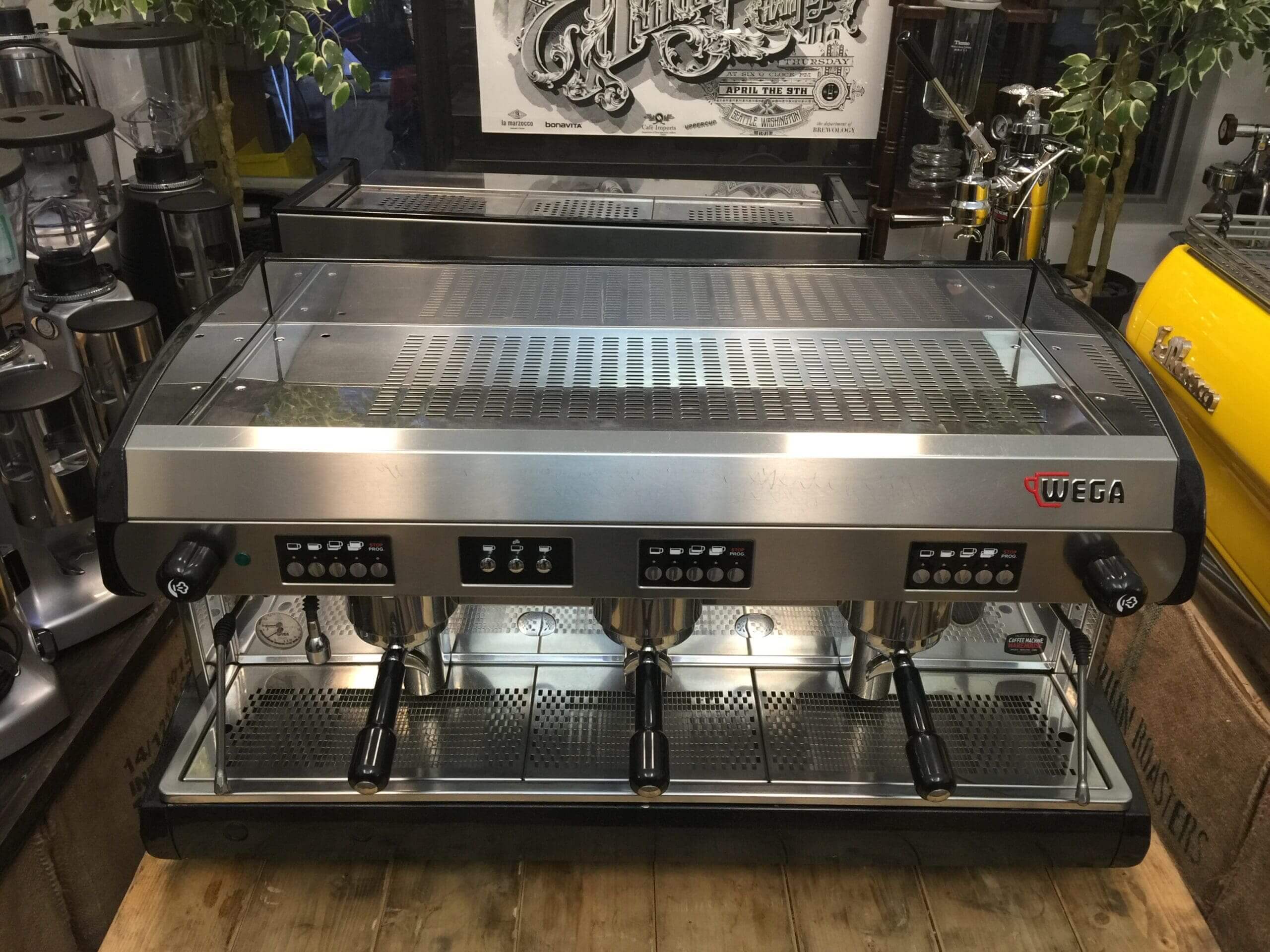 Wega Polaris 3 Group Low Cup Metallic Black - Used