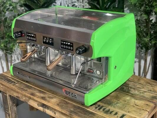 Wega Polaris 2 Group Lime Green, Timber Handles - Used