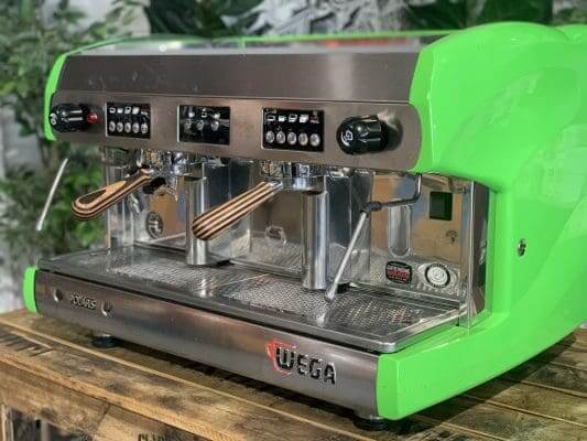 Wega Polaris 2 Group Lime Green, Timber Handles - Used