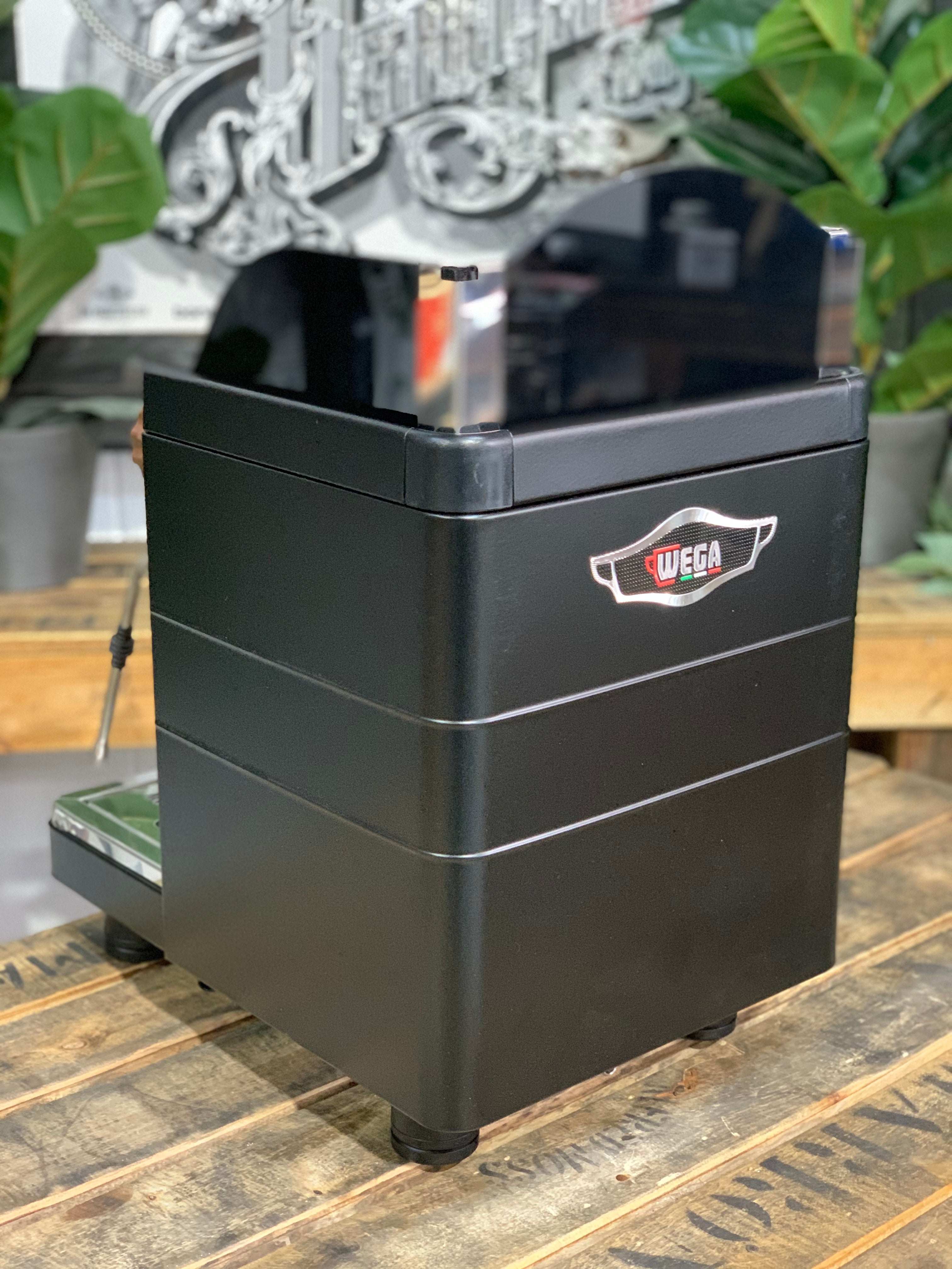 Wega Mininova Classic 1 Group Black & Wooden Accents - Used