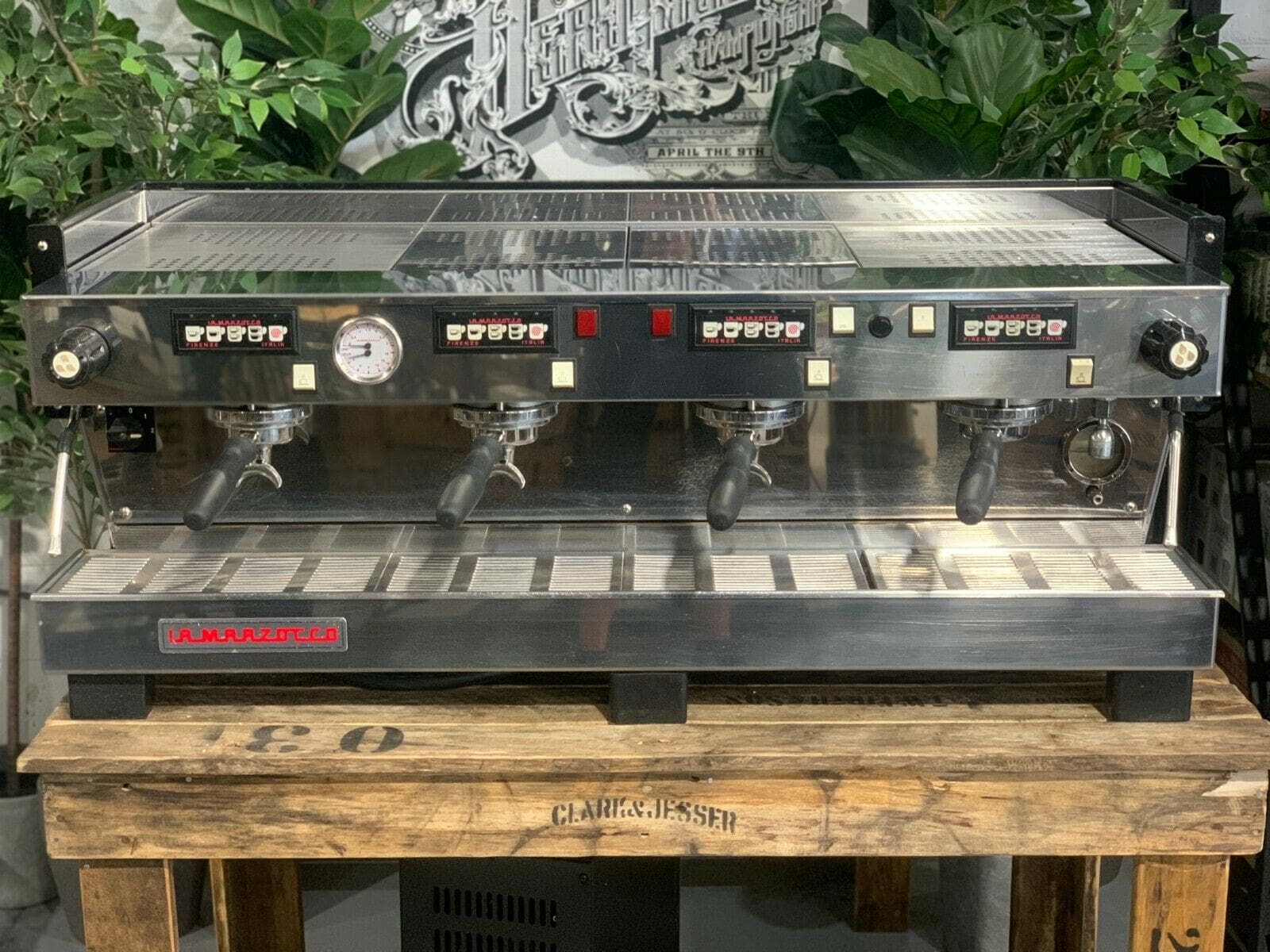 La Marzocco Linea Classic 4 Group Coffee Machine Black & Stainless Steel - Used