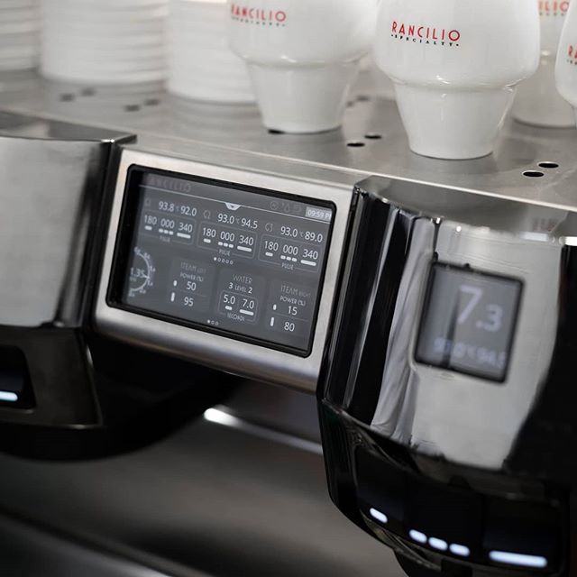 Rancilio Type L6 1 Group Espresso Machine display showcasing advanced control features and temperature profiling.
