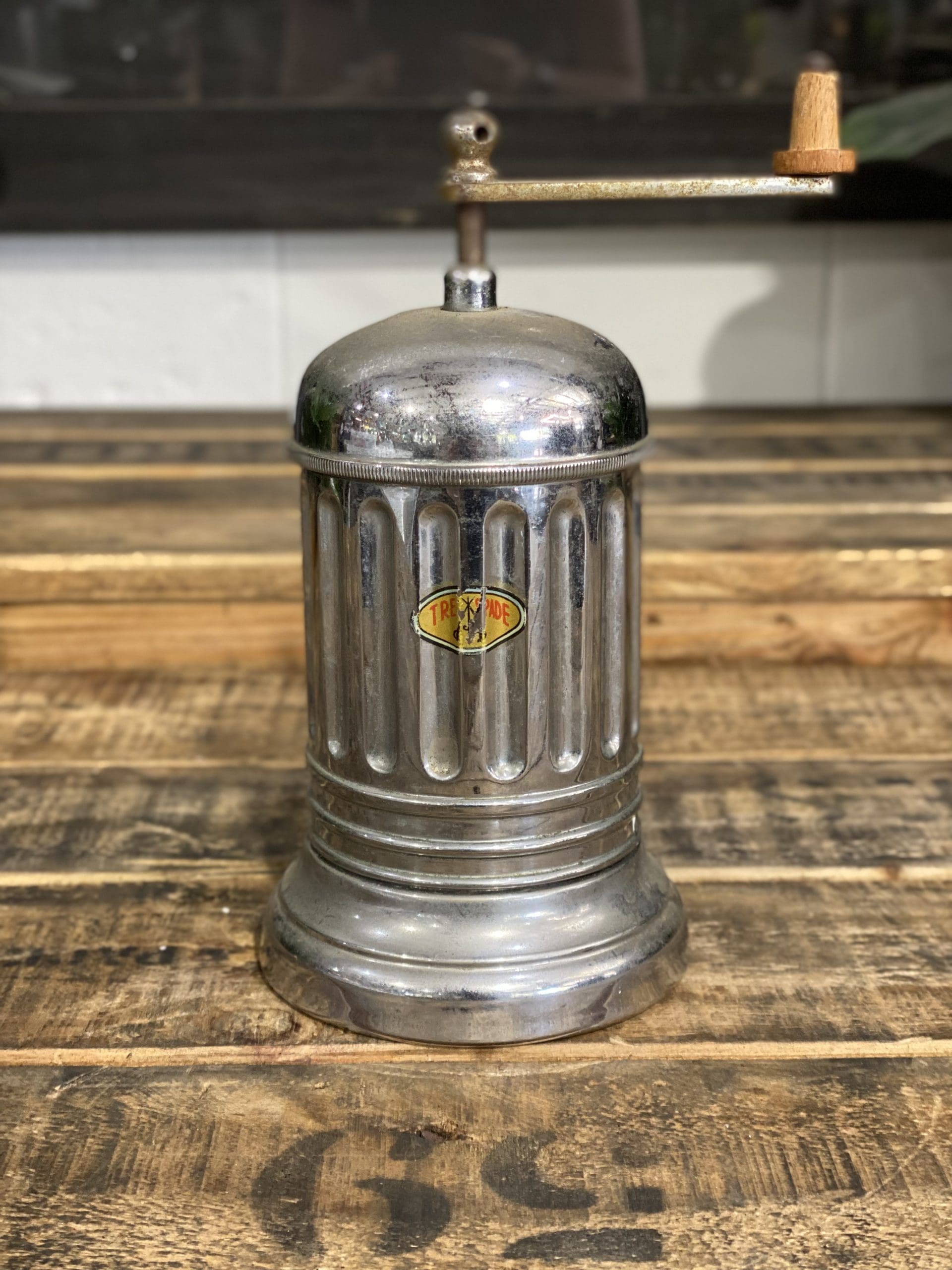#157 Tre Spade Cylindrical Shape Stainless Steel Hand Coffee Grinder