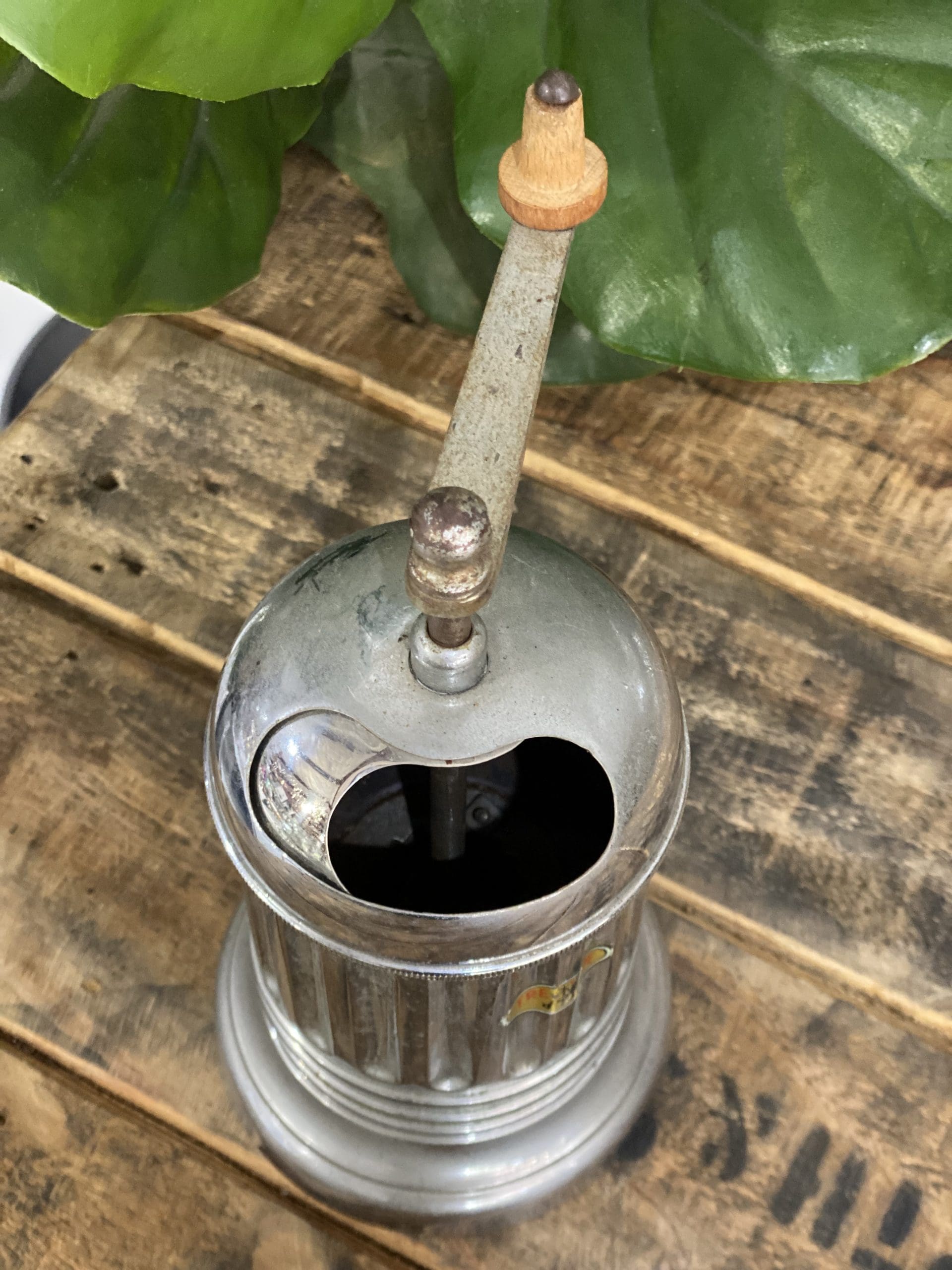 #157 Tre Spade Cylindrical Shape Stainless Steel Hand Coffee Grinder