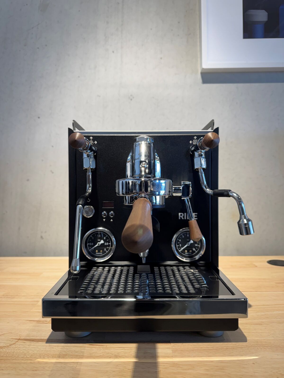Profitec RIDE - Black with Profitec American Walnut Lever Valves and Handle Handle Set | Jetblack source 20009_2 photo 0