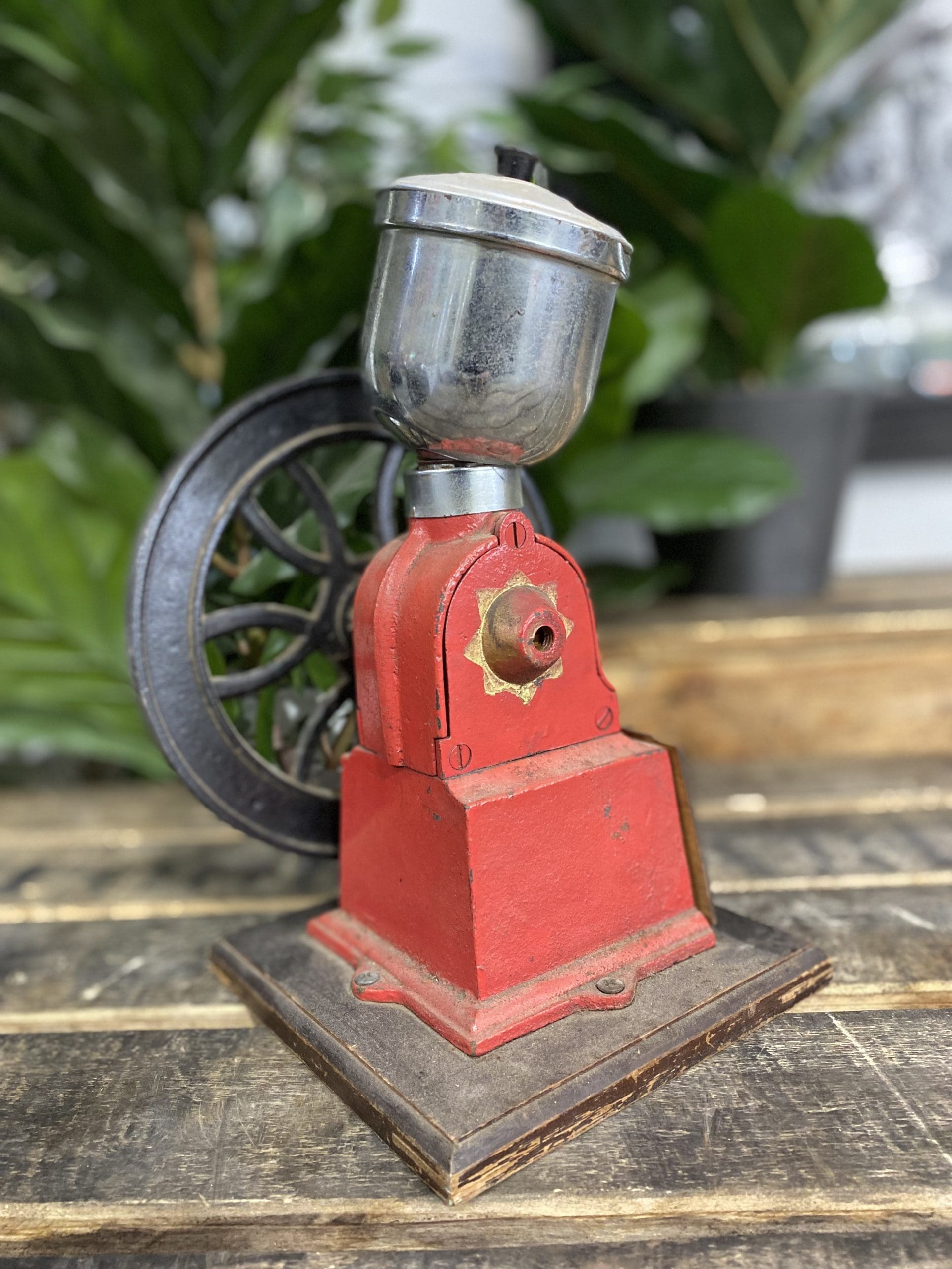 22 1940's Elma Single Wheel Hand Coffee Grinder
