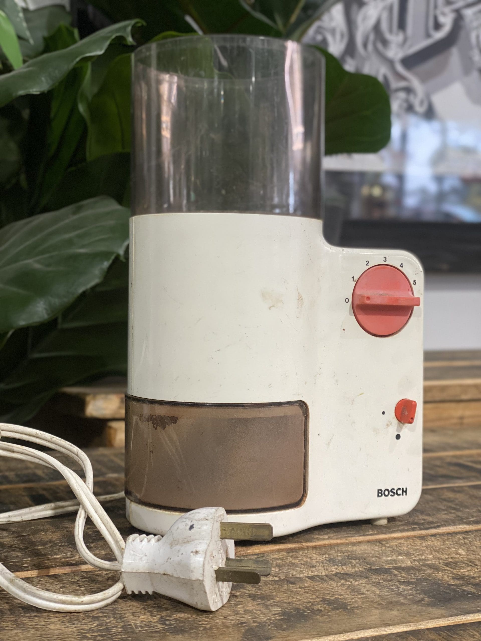 #306 1980’s Small Electric Coffee Maker Cream