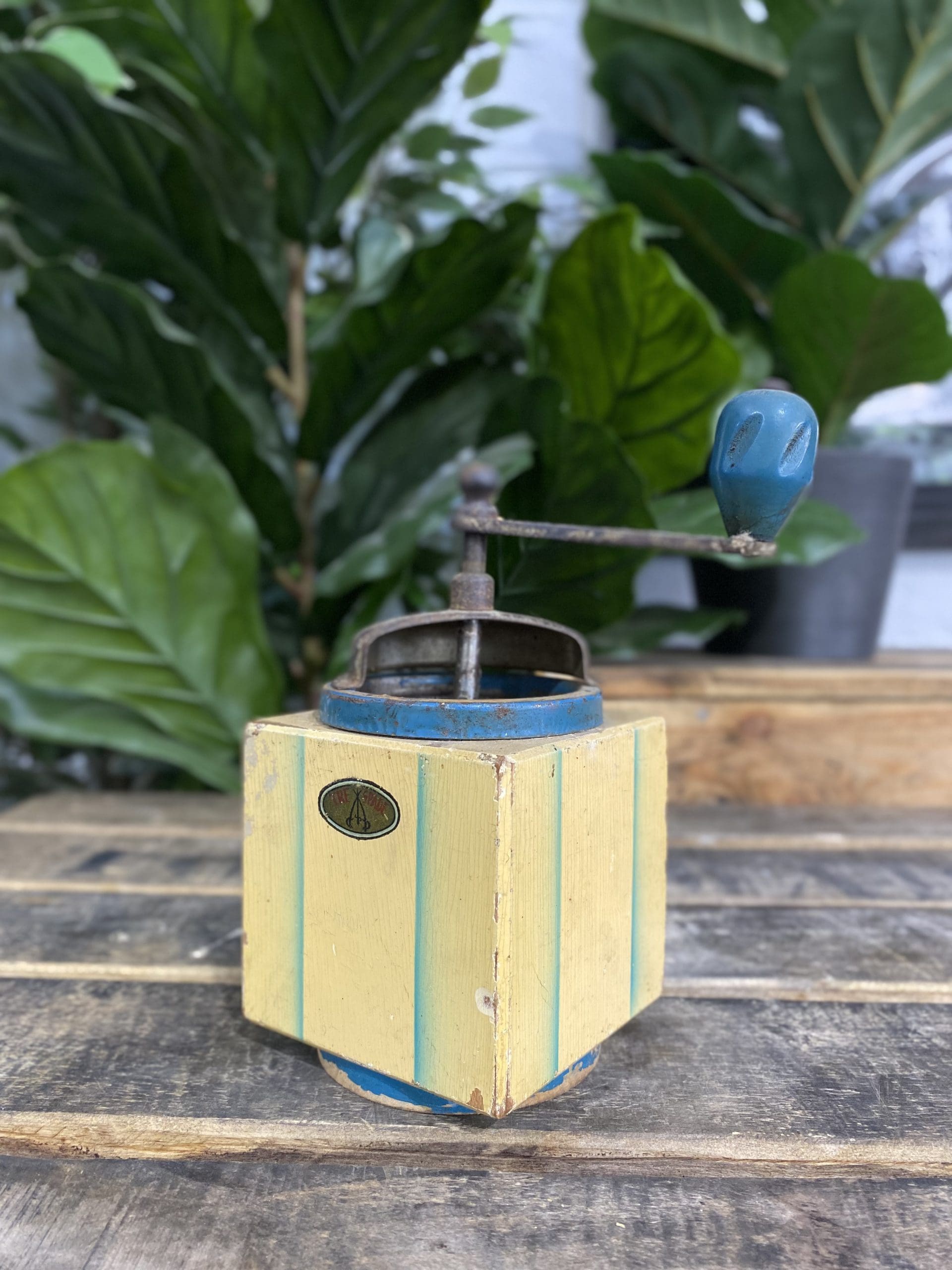 1930’s Working Tre Spade Wooden Hand Coffee Grinder