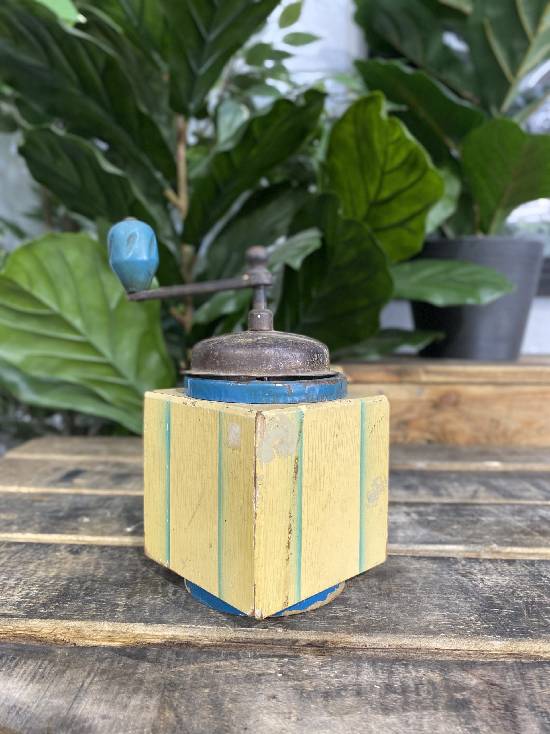 1930’s Working Tre Spade Wooden Hand Coffee Grinder