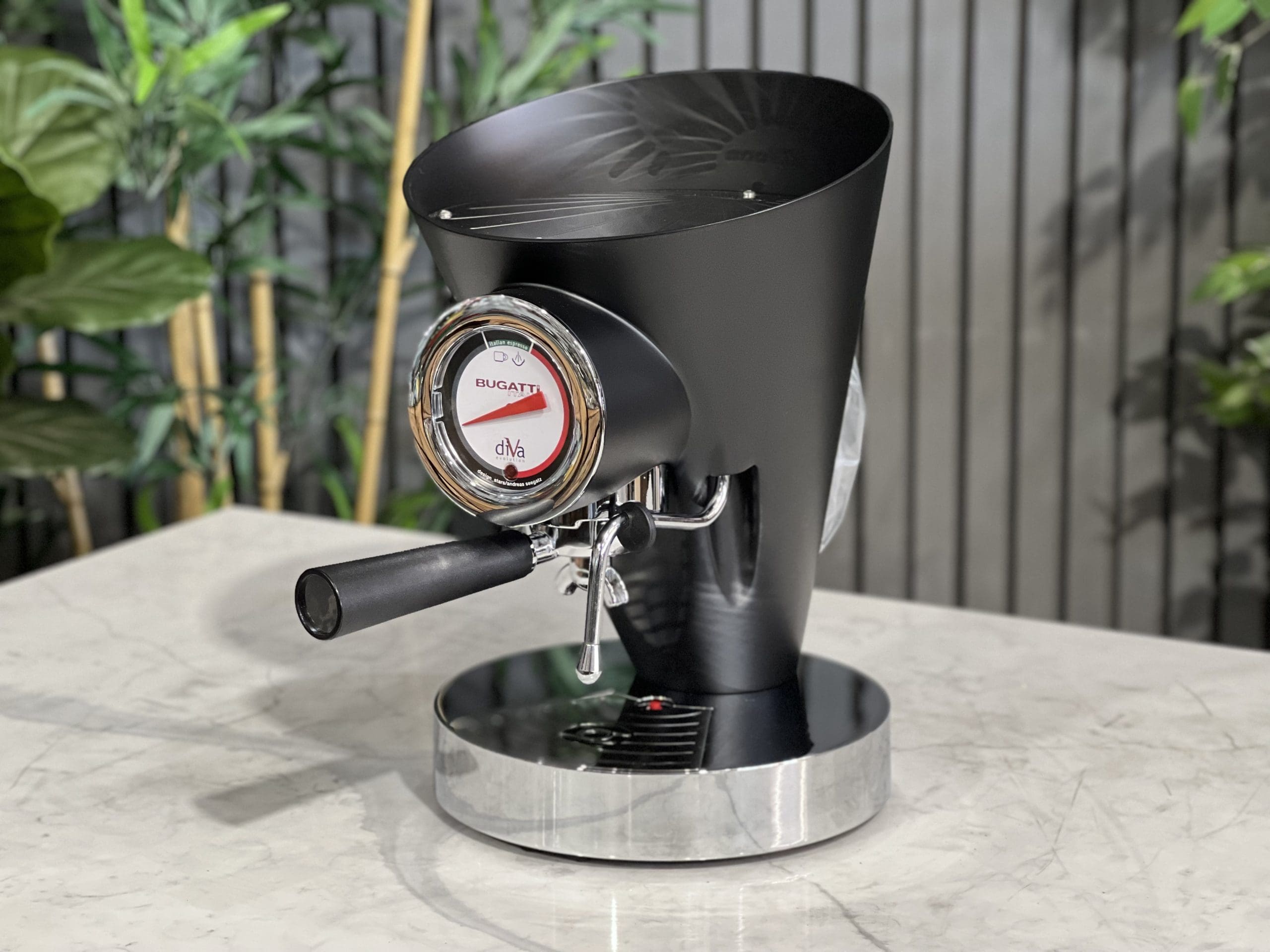 イタリア製BUGATTI diva エスプレッソマシン シルバー イタリア製BUGATTI diva エスプレッソマシン シルバー BUGATTI