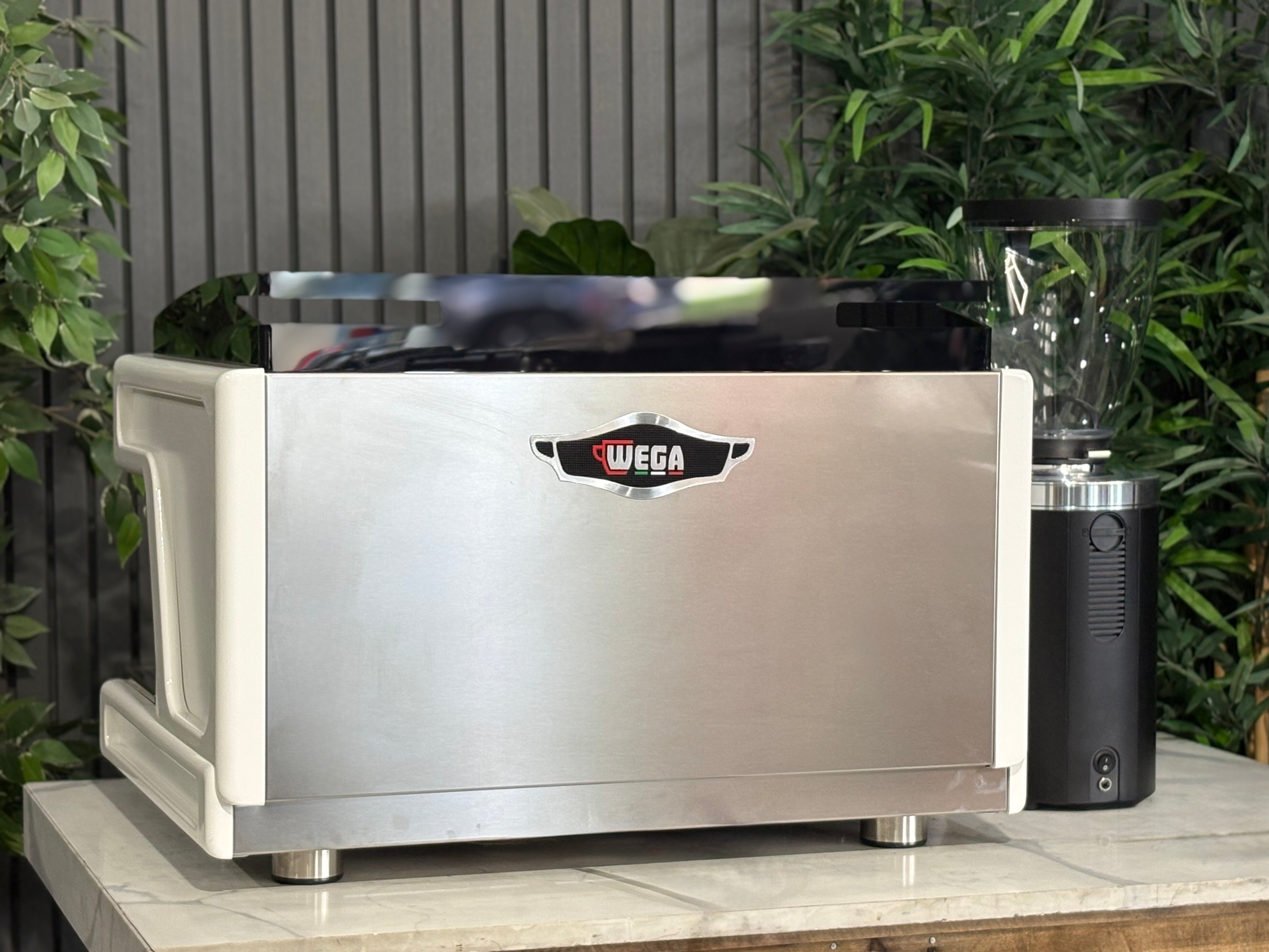 Wega Airy 2 Group Coffee Machine with Interchangeable Colour Panels & Mahlkönig E65S Grinder Package - New