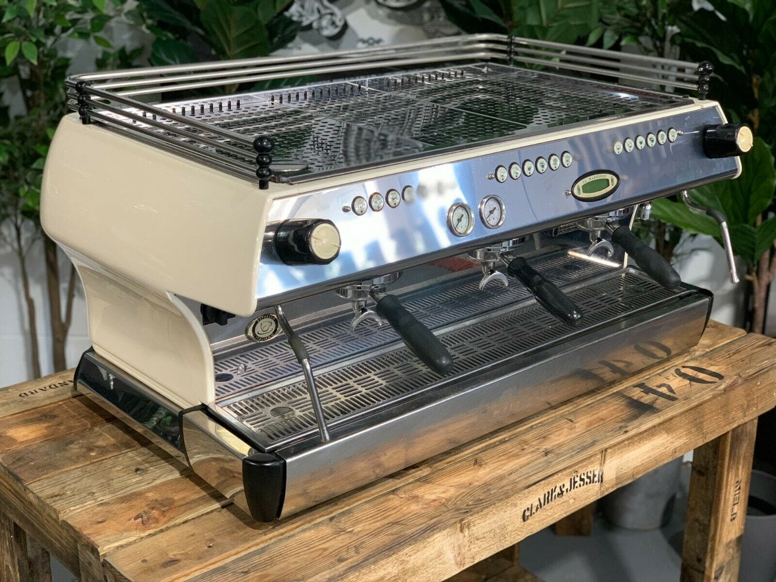 La Marzocco FB80 3 Group Cream