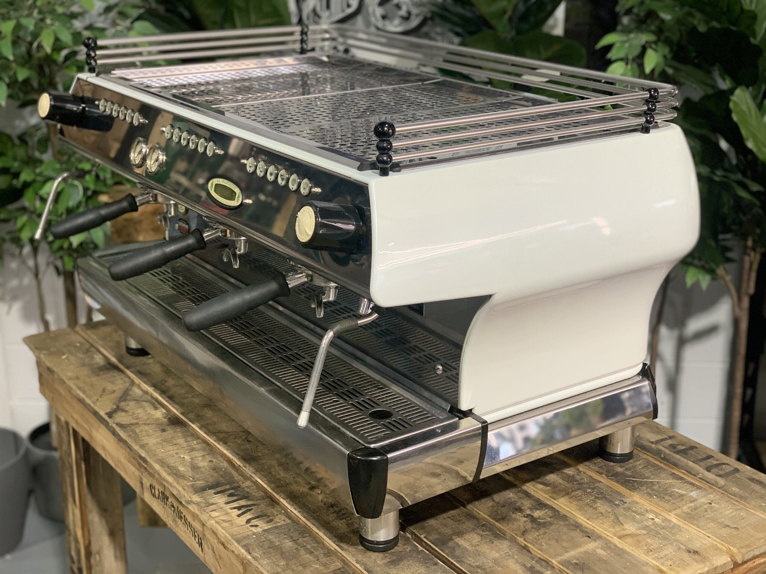 La  Marzocco FB80 3 Group Pearl White