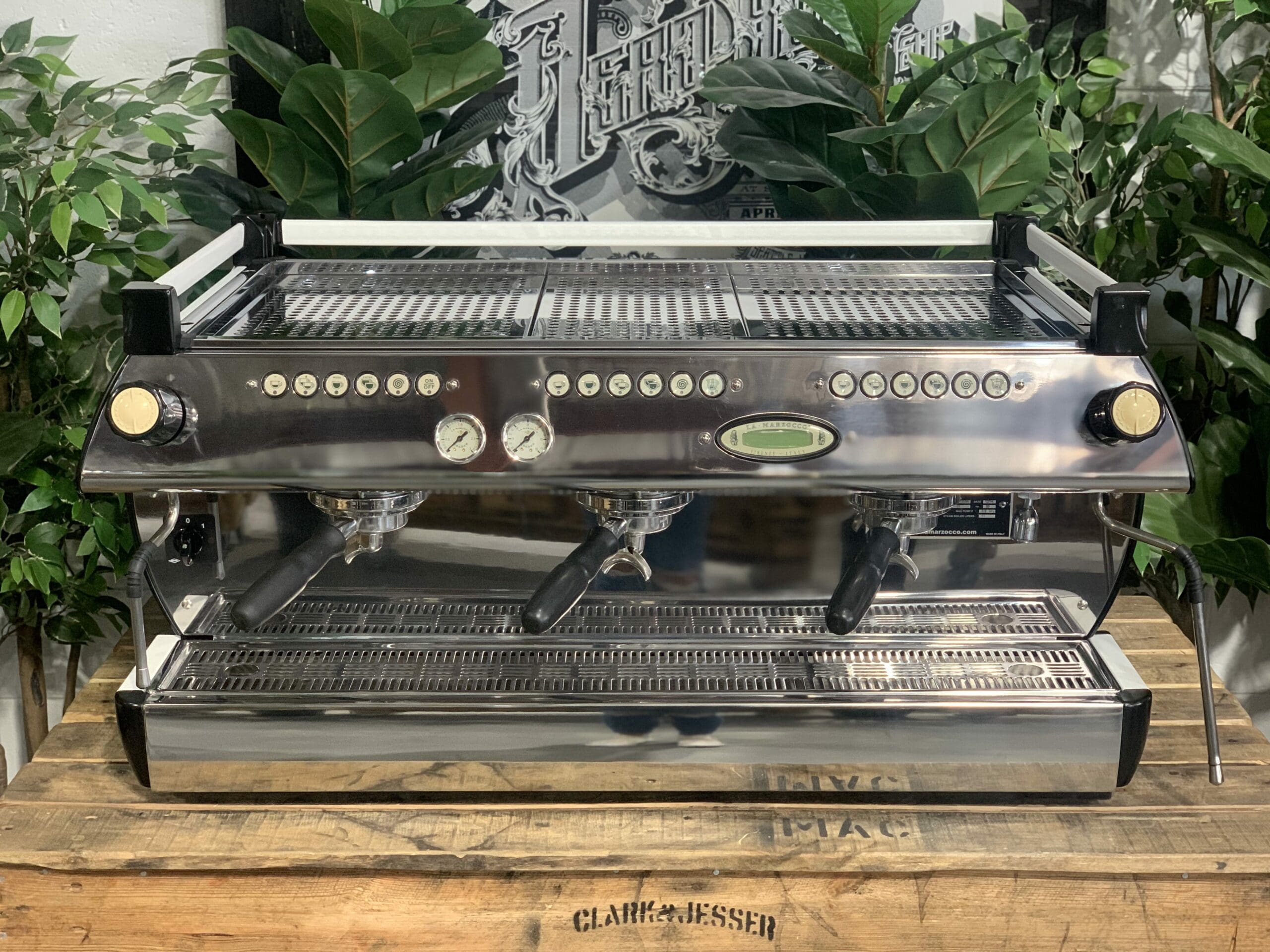 La Marzocco GB5 3 Group White Black