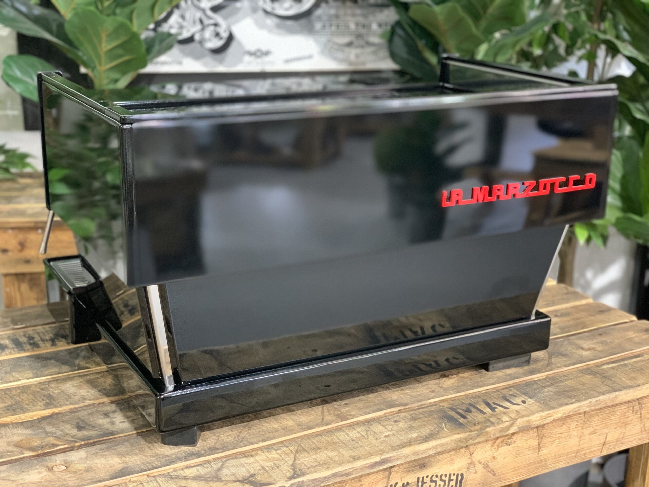 La Marzocco Linea Classic 2 Group Custom Gloss Black