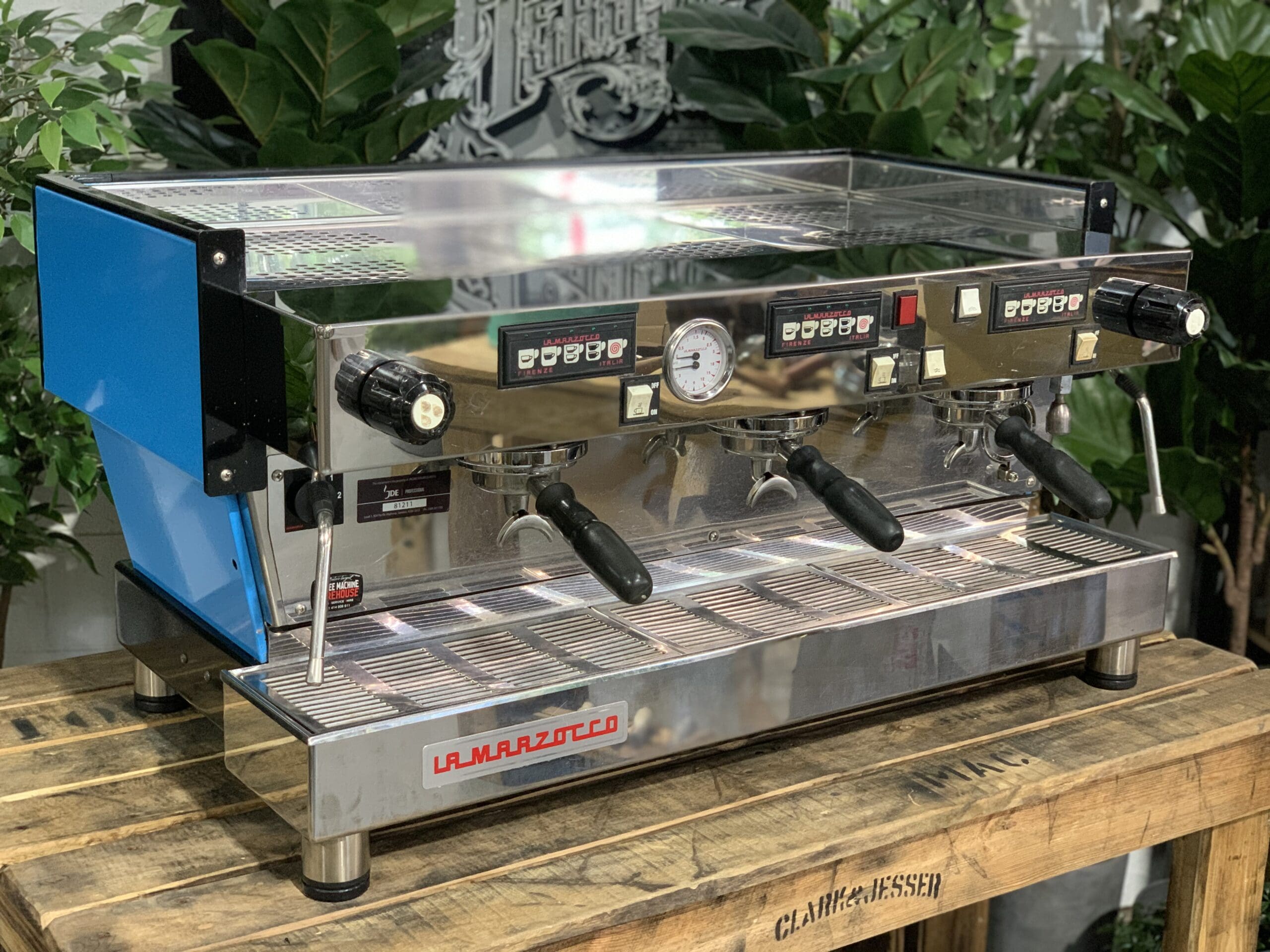 La  Marzocco Linea Classic 3 Group Bright Blue