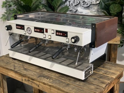 La  Marzocco Linea 3 Group White &amp; Timber w. Chronos