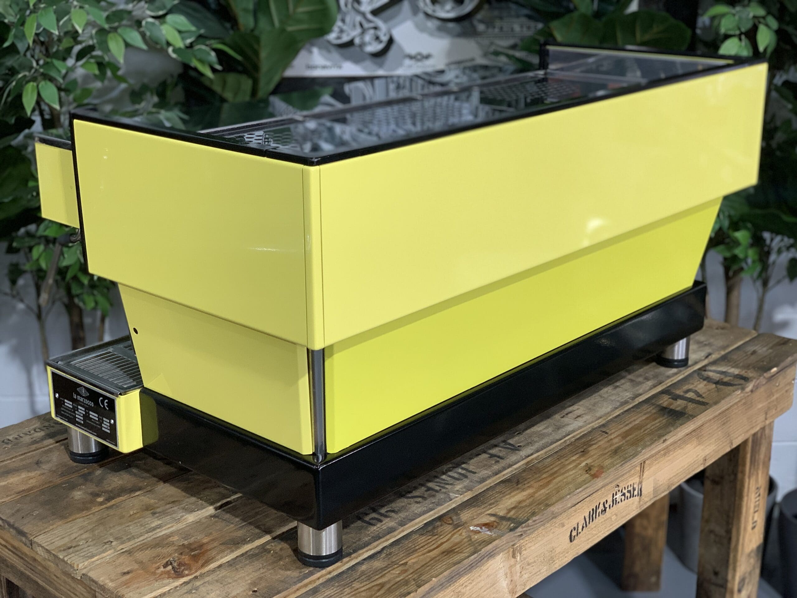 La Marzocco Linea Classic 3 Group Lego Yellow